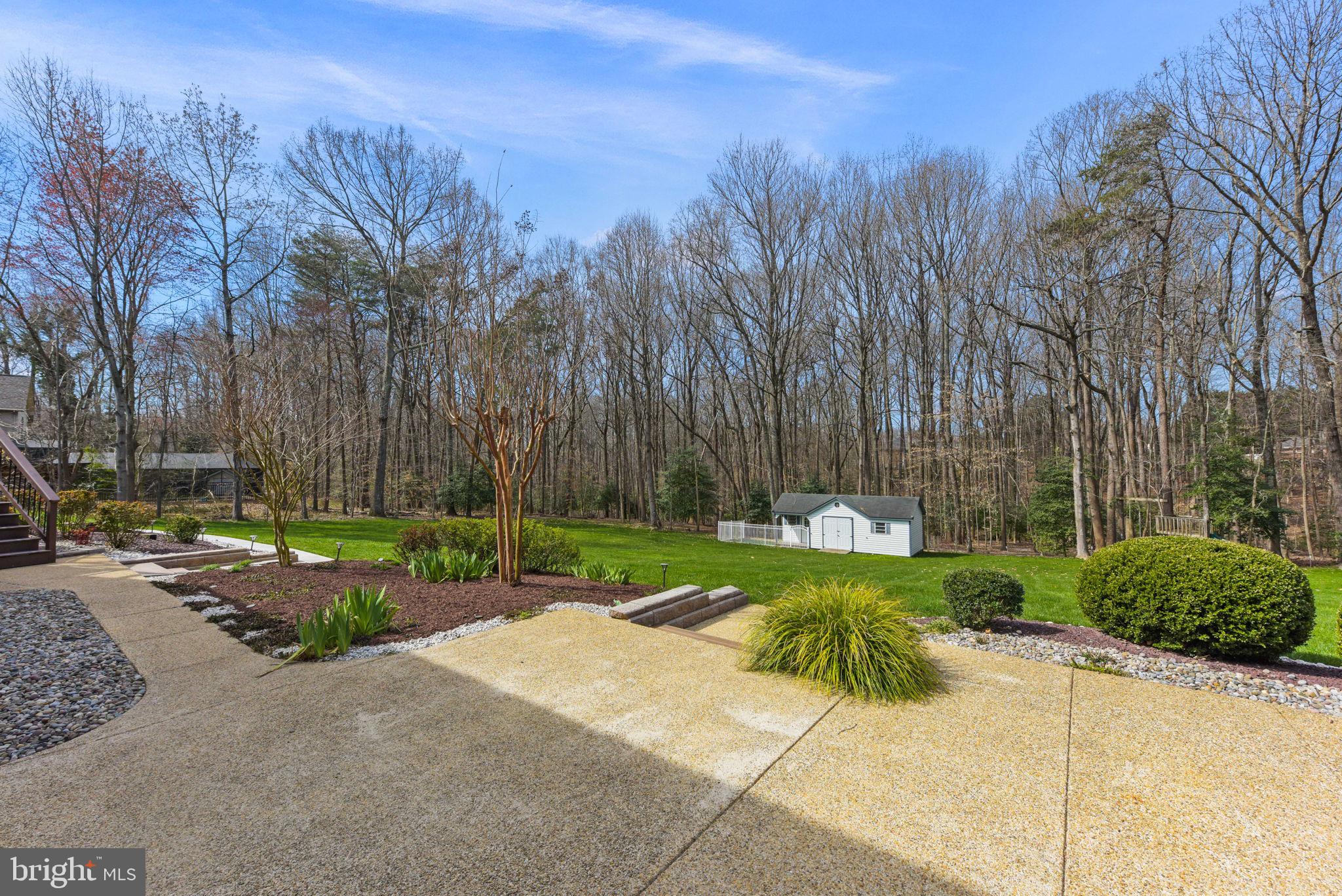 LOCUST GROVE ESTATES - Residential