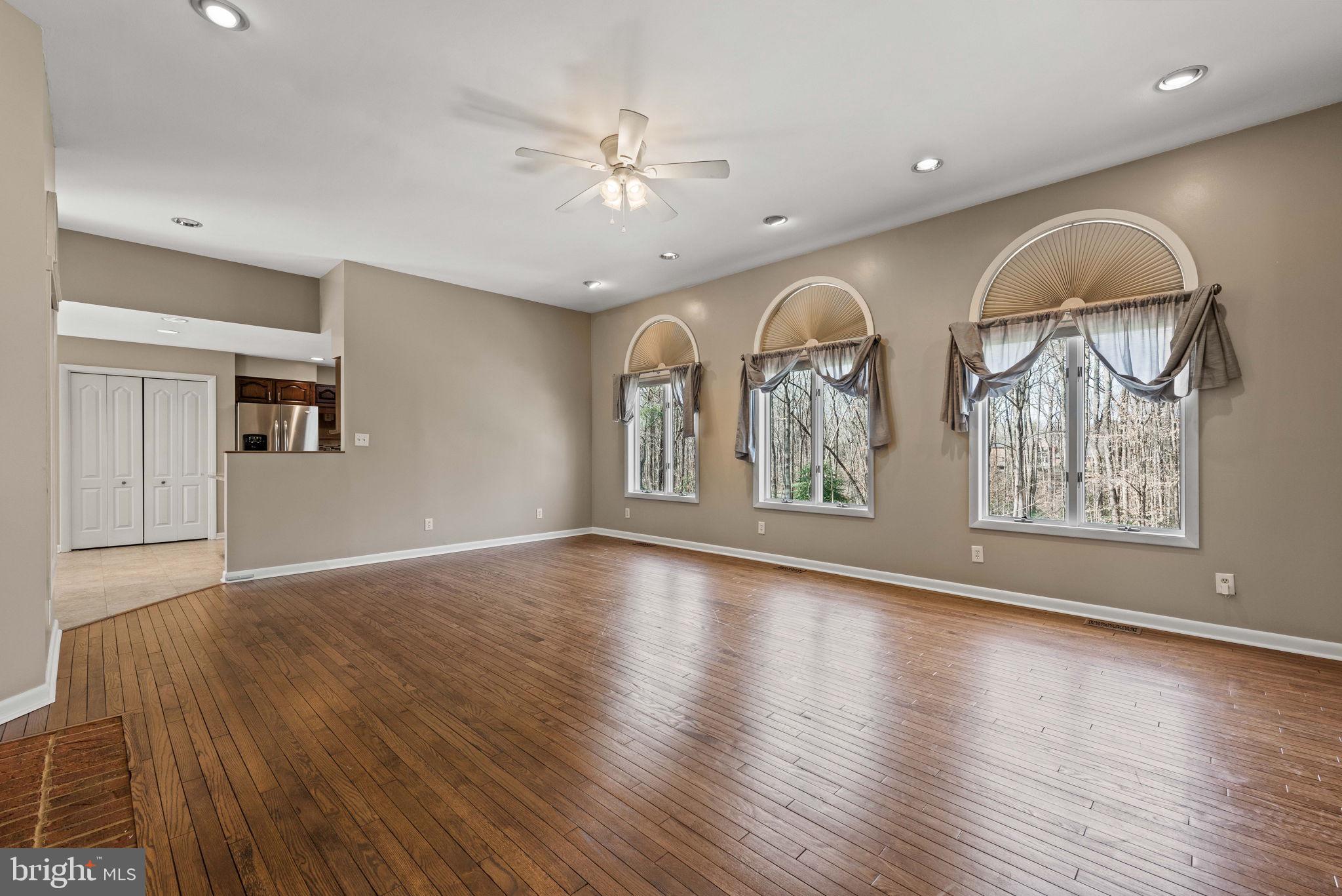 LOCUST GROVE ESTATES - Residential