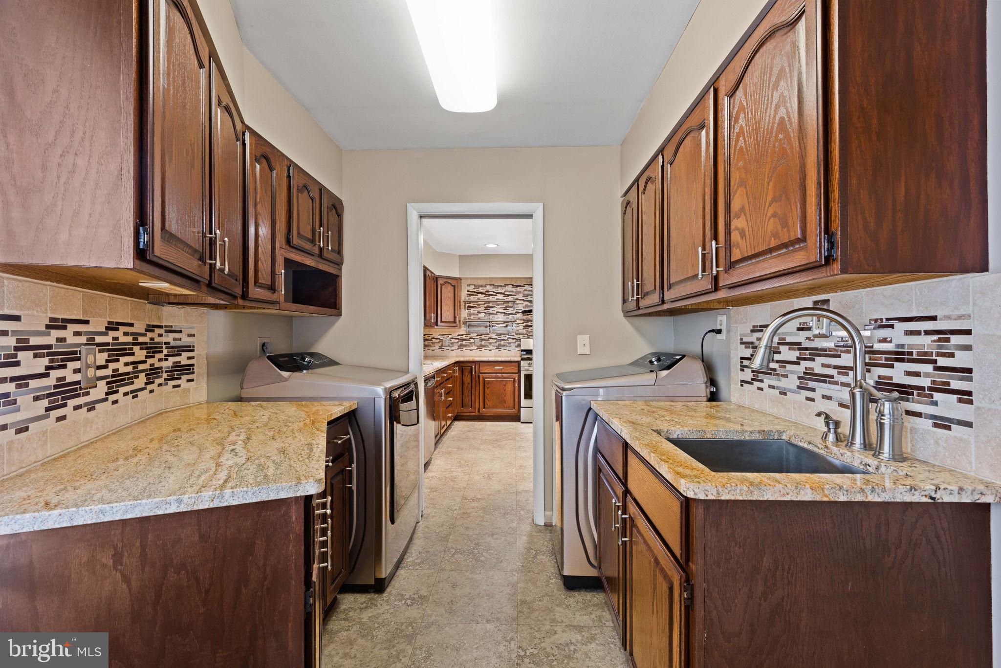 LOCUST GROVE ESTATES - Residential