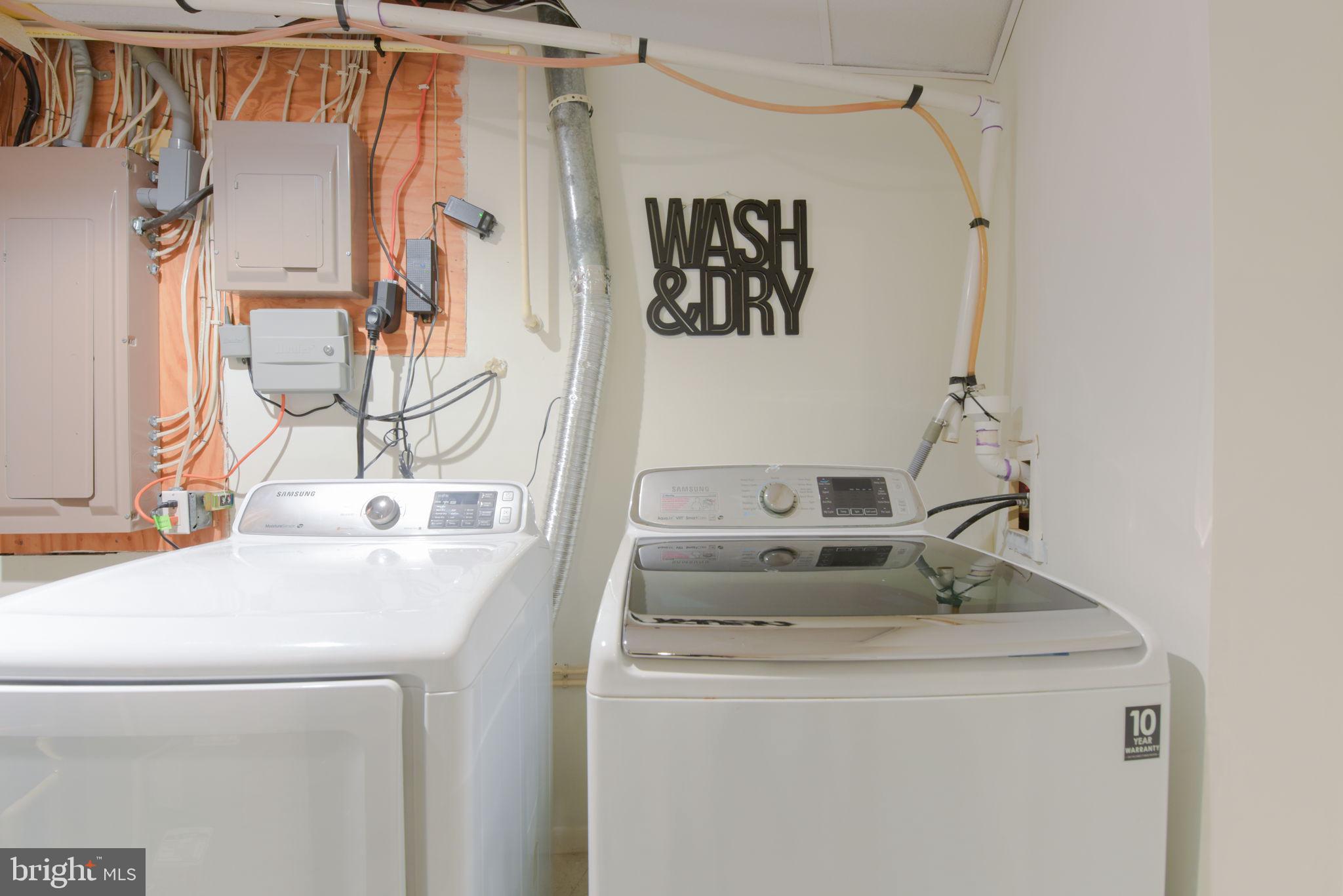 LOCUST GROVE ESTATES - Residential