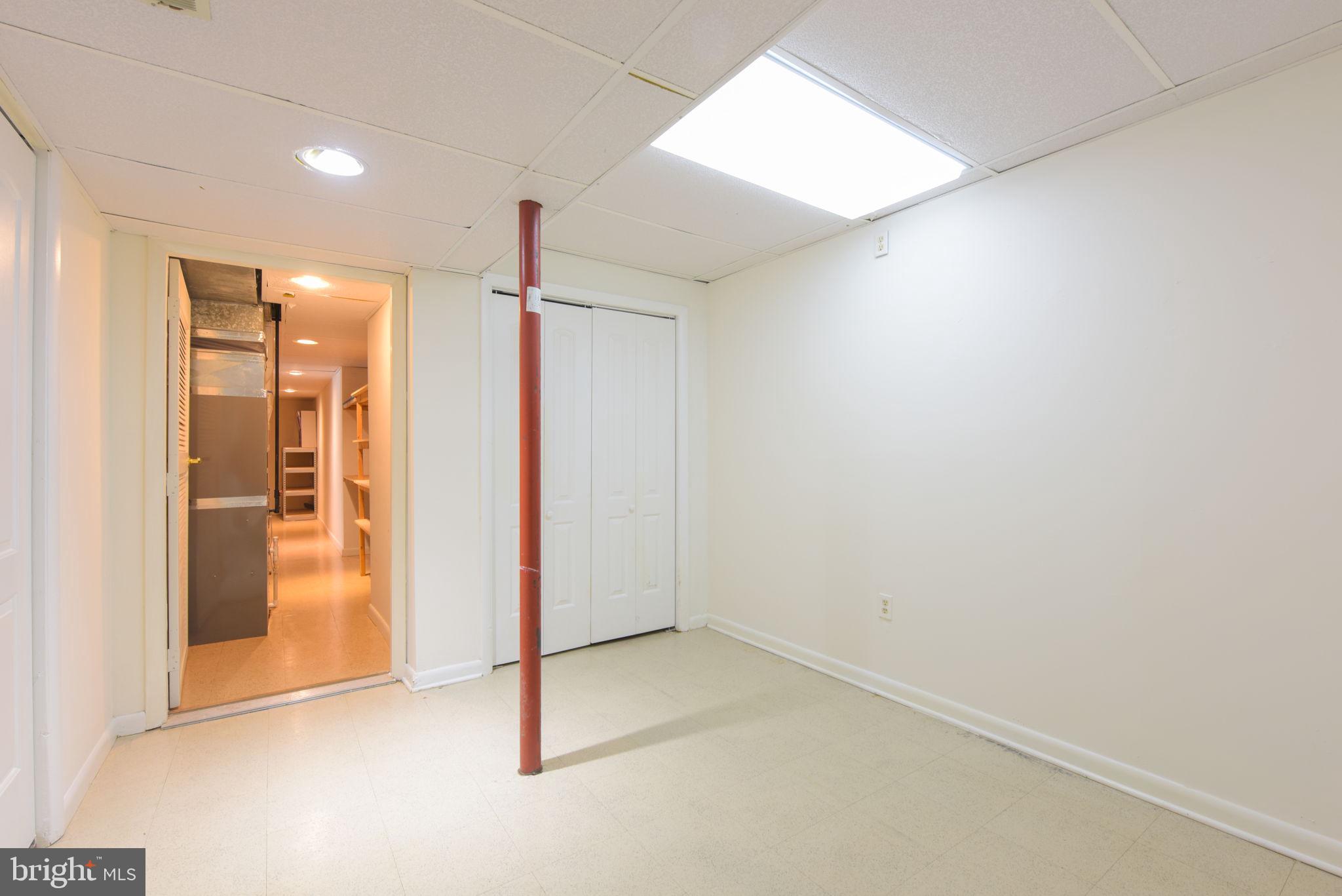 LOCUST GROVE ESTATES - Residential