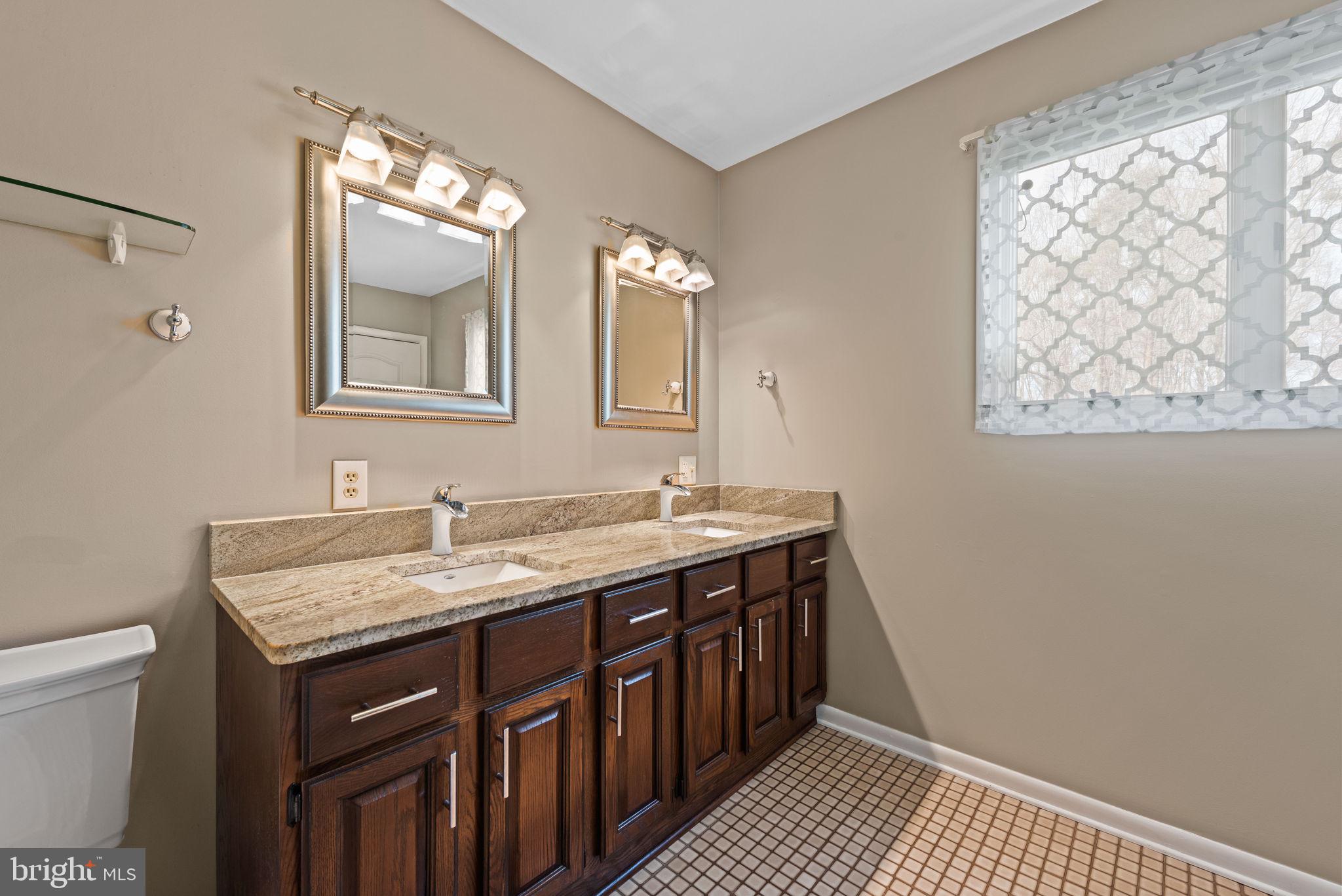 LOCUST GROVE ESTATES - Residential