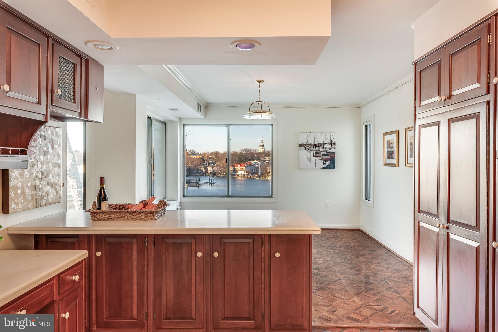 THE POINT CONDO - Residential