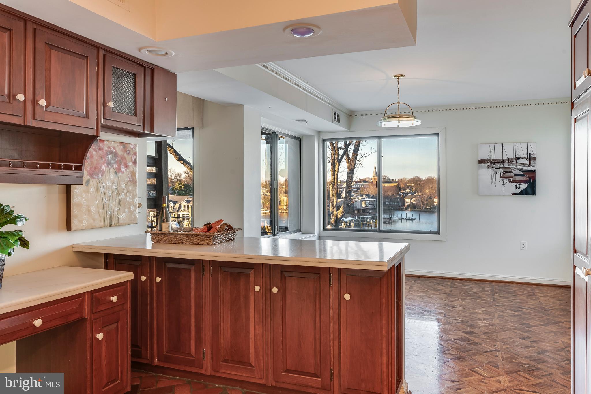 THE POINT CONDO - Residential