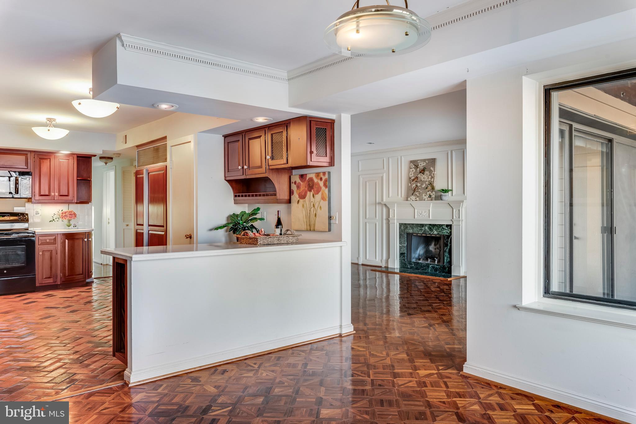 THE POINT CONDO - Residential