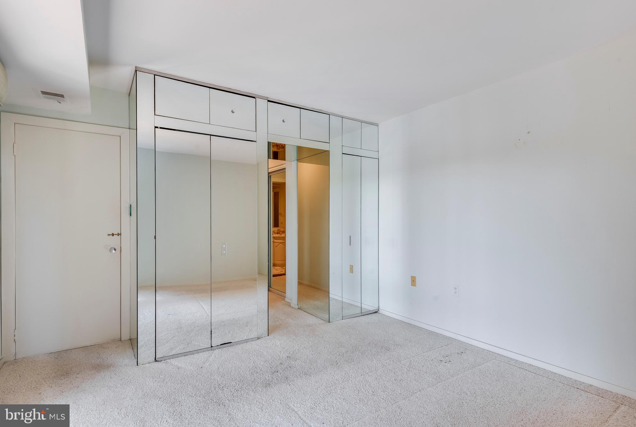 THE POINT CONDO - Residential