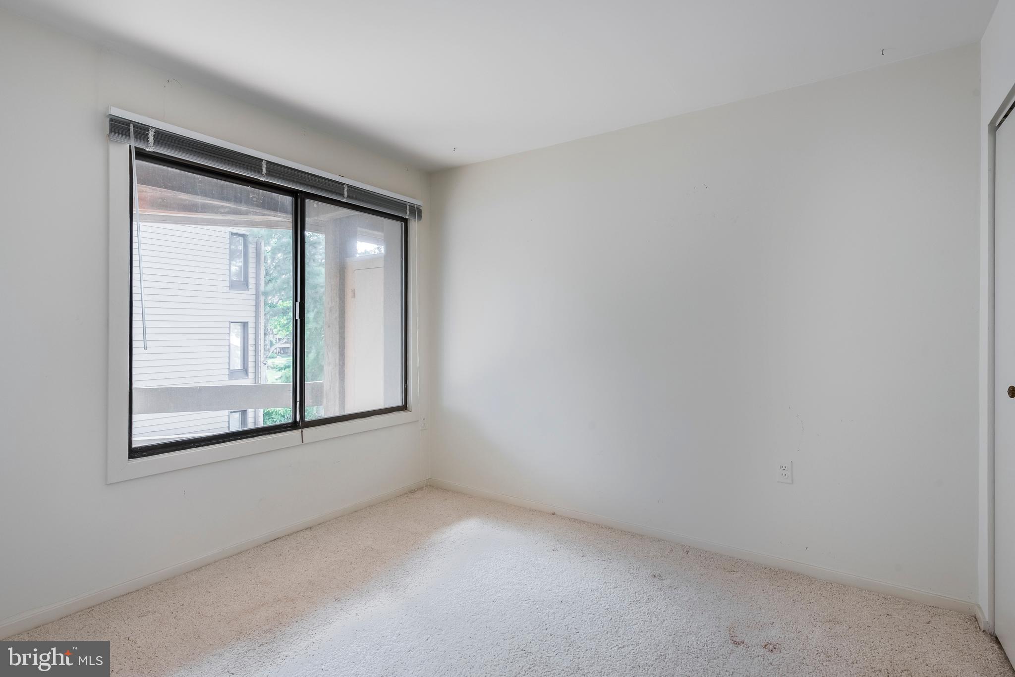 THE POINT CONDO - Residential