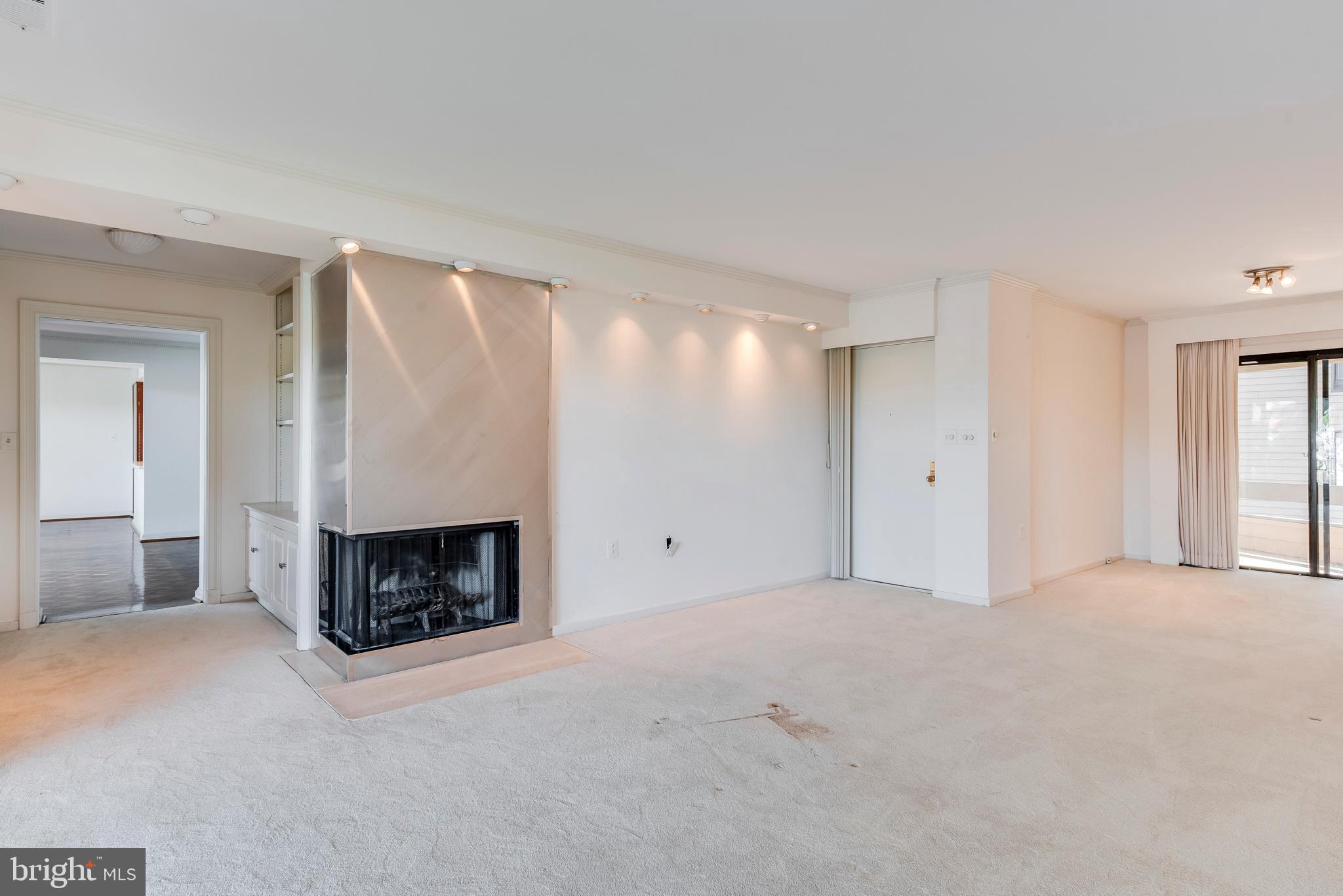 THE POINT CONDO - Residential