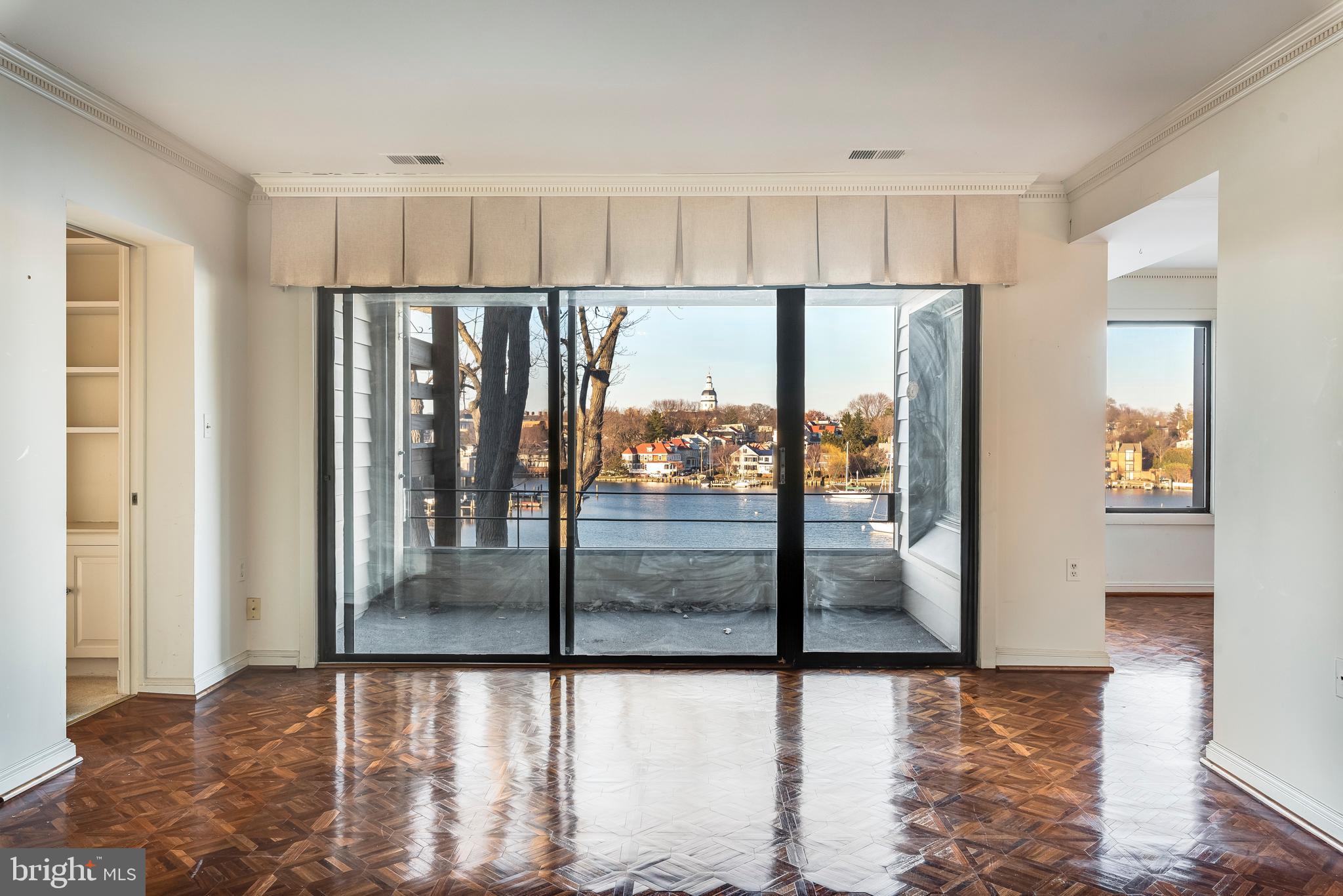 THE POINT CONDO - Residential