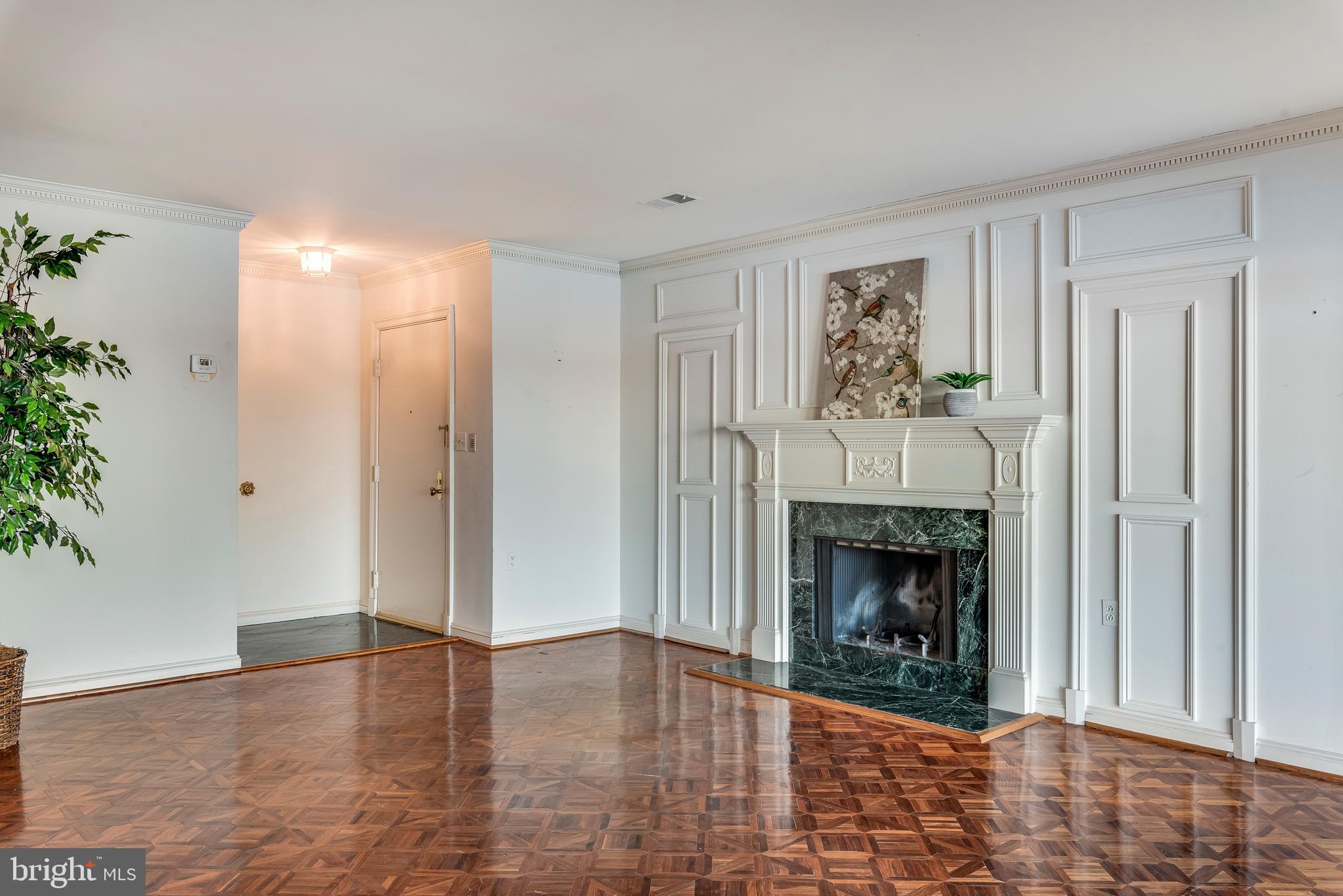 THE POINT CONDO - Residential