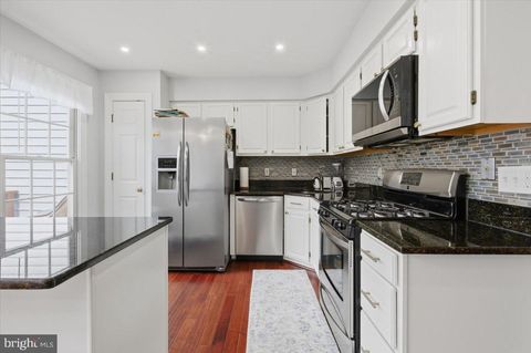 14513 BATTERY CENTREVILLE VA 20120