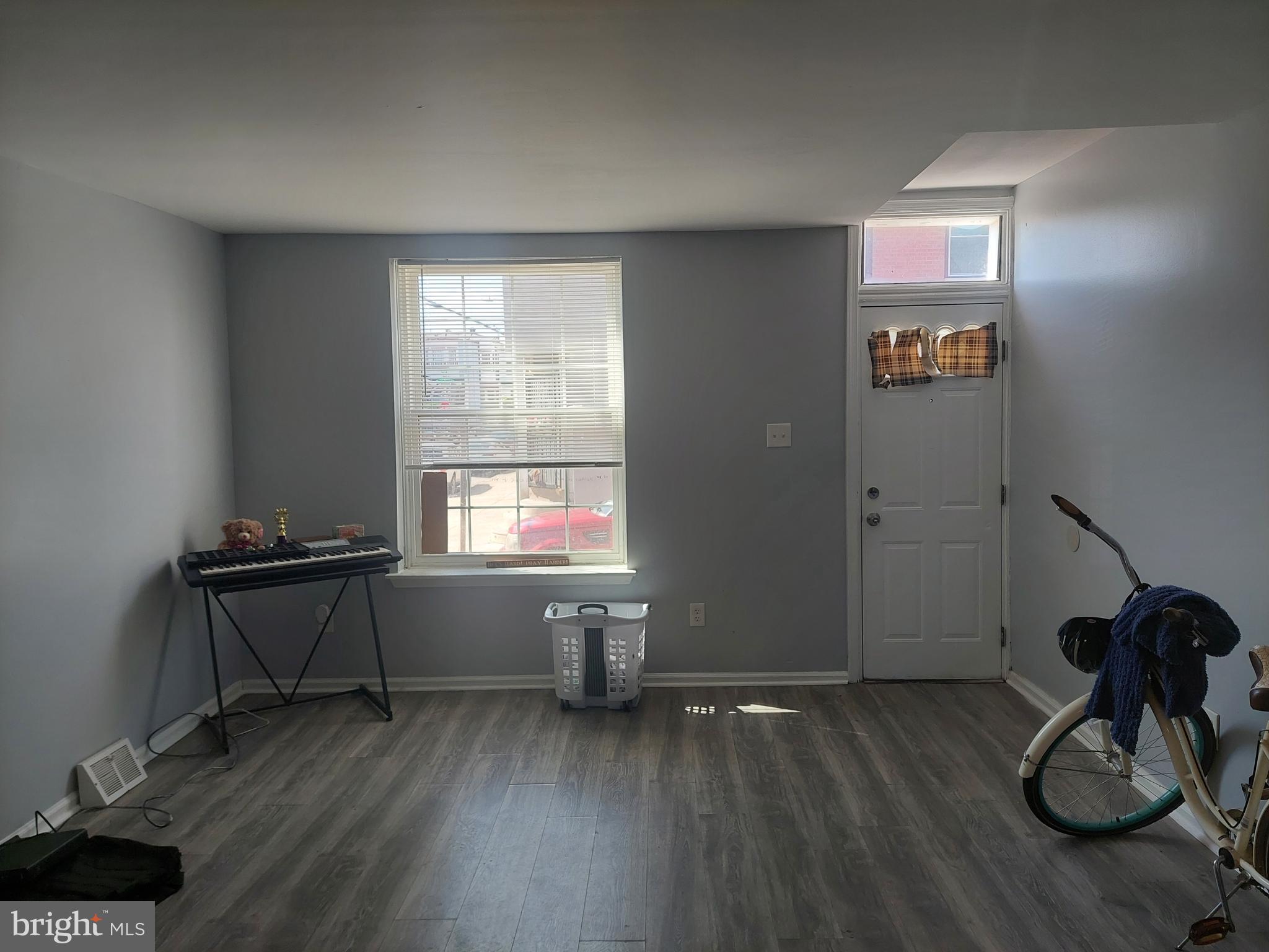 STRAWBERRY MANSION - Residential