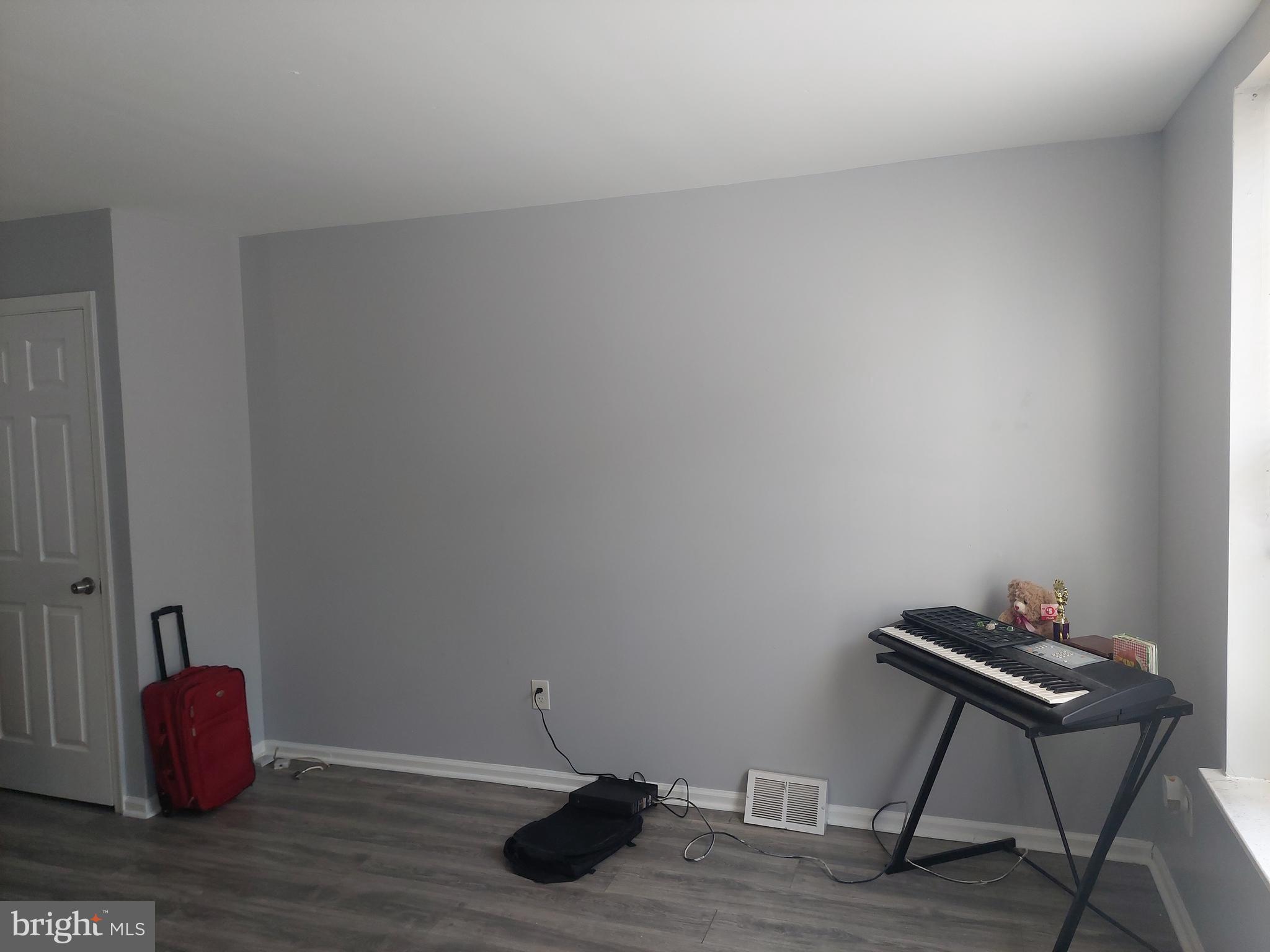 STRAWBERRY MANSION - Residential