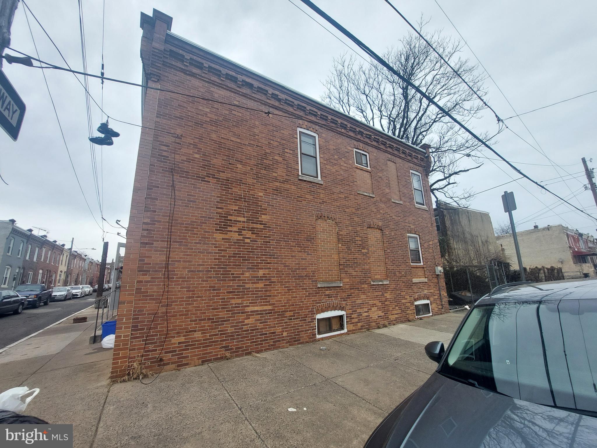 STRAWBERRY MANSION - Residential