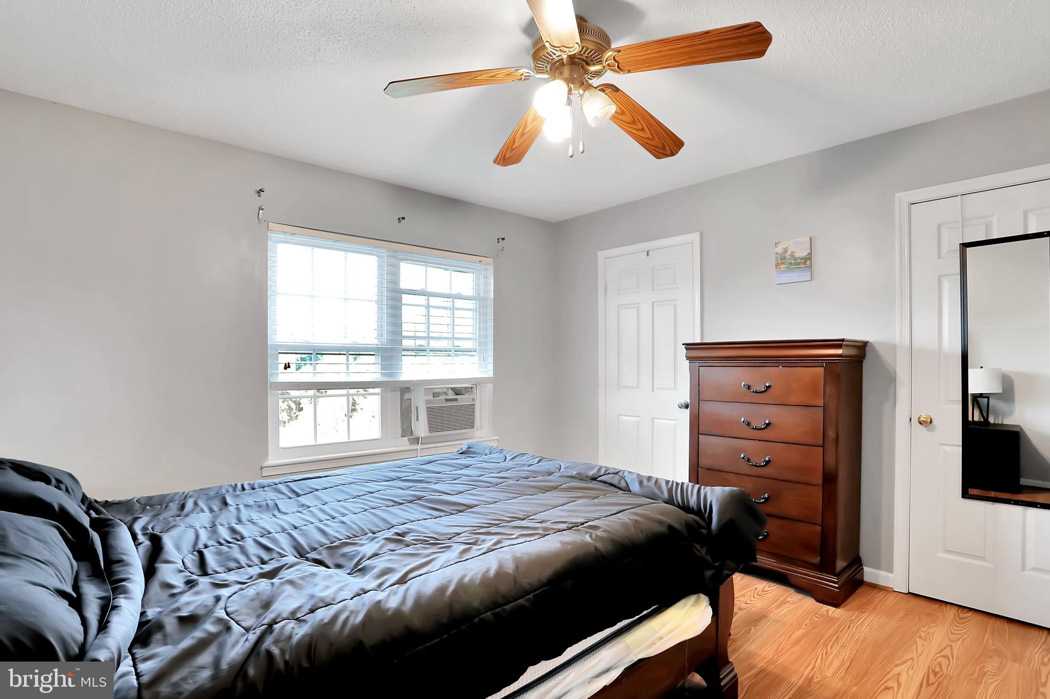 WILLOWBROOK - Residential