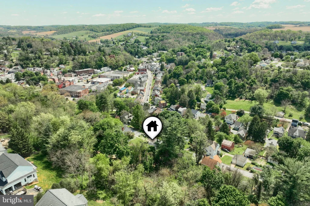 Additional image 51 of 39 Cottage Avenue, Glen Rock, PA 17327