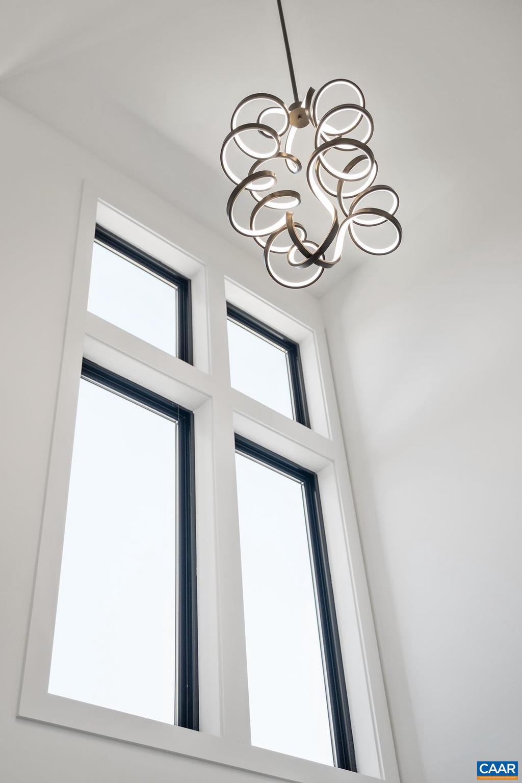 LOCHLYN HILL - Residential