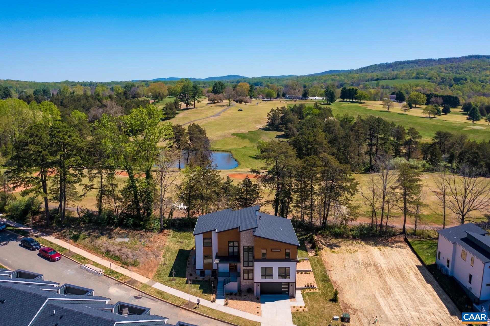 LOCHLYN HILL - Residential