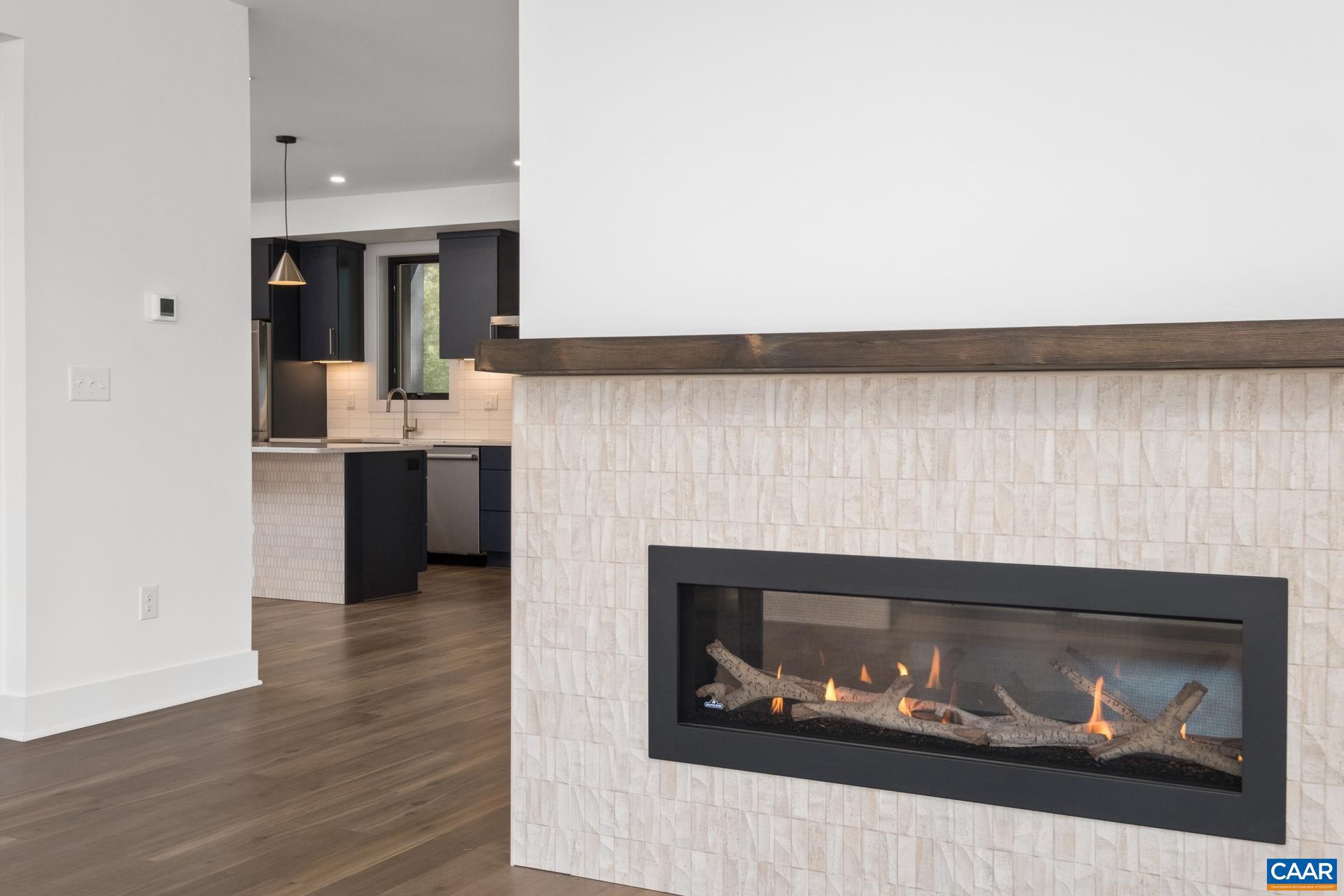 LOCHLYN HILL - Residential