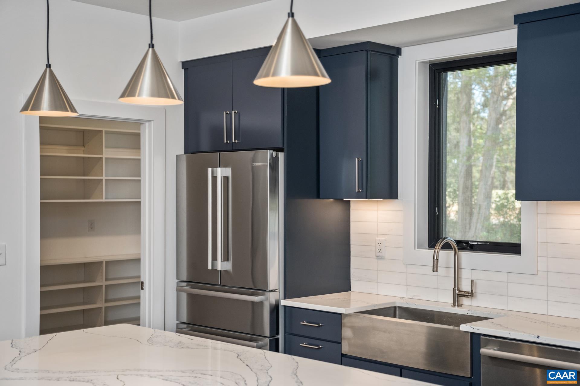 LOCHLYN HILL - Residential