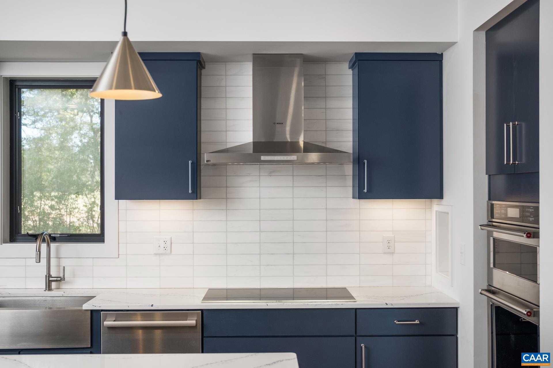 LOCHLYN HILL - Residential