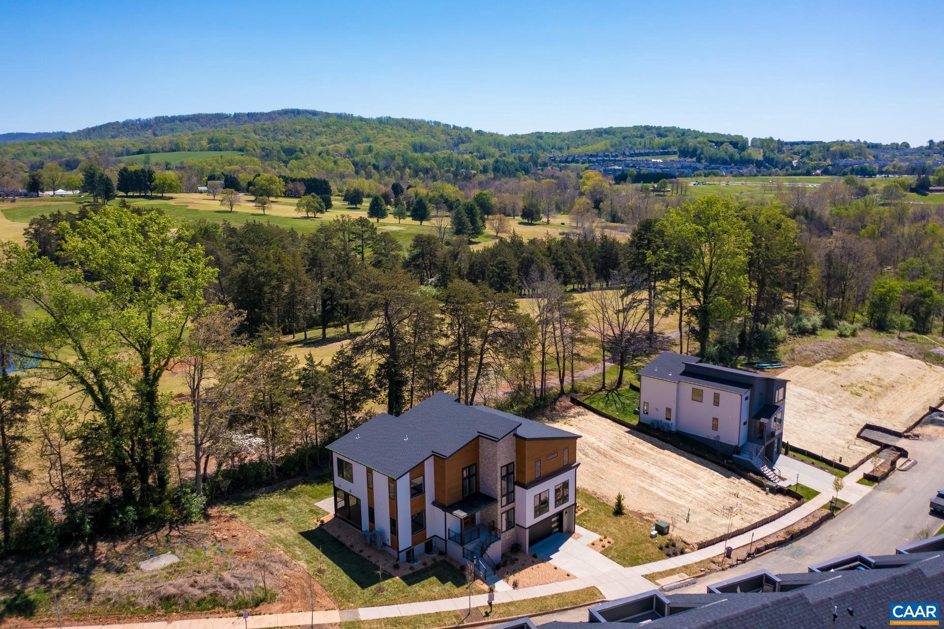 LOCHLYN HILL - Residential