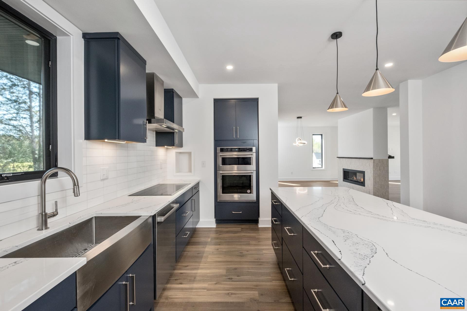 LOCHLYN HILL - Residential