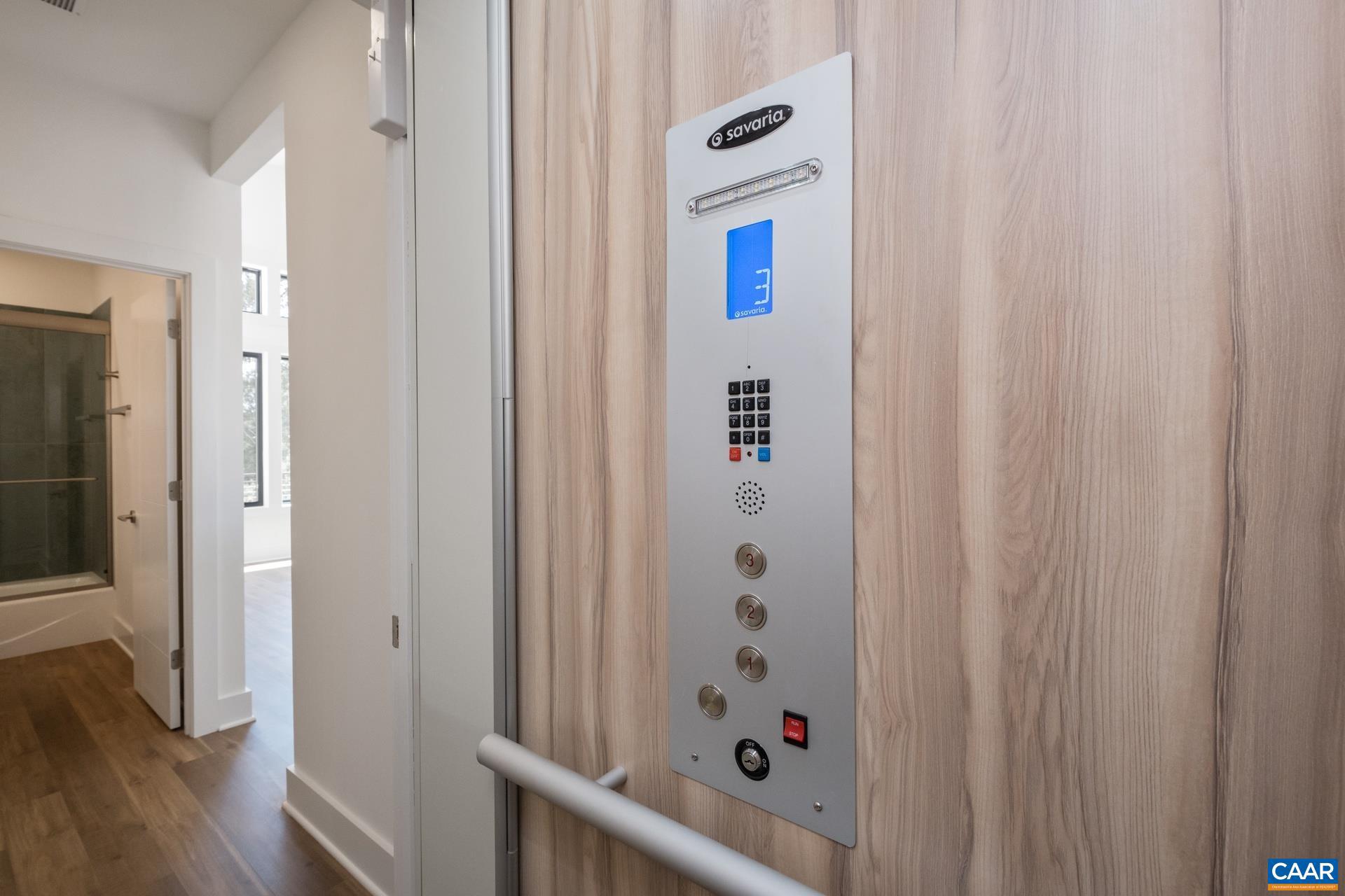 LOCHLYN HILL - Residential