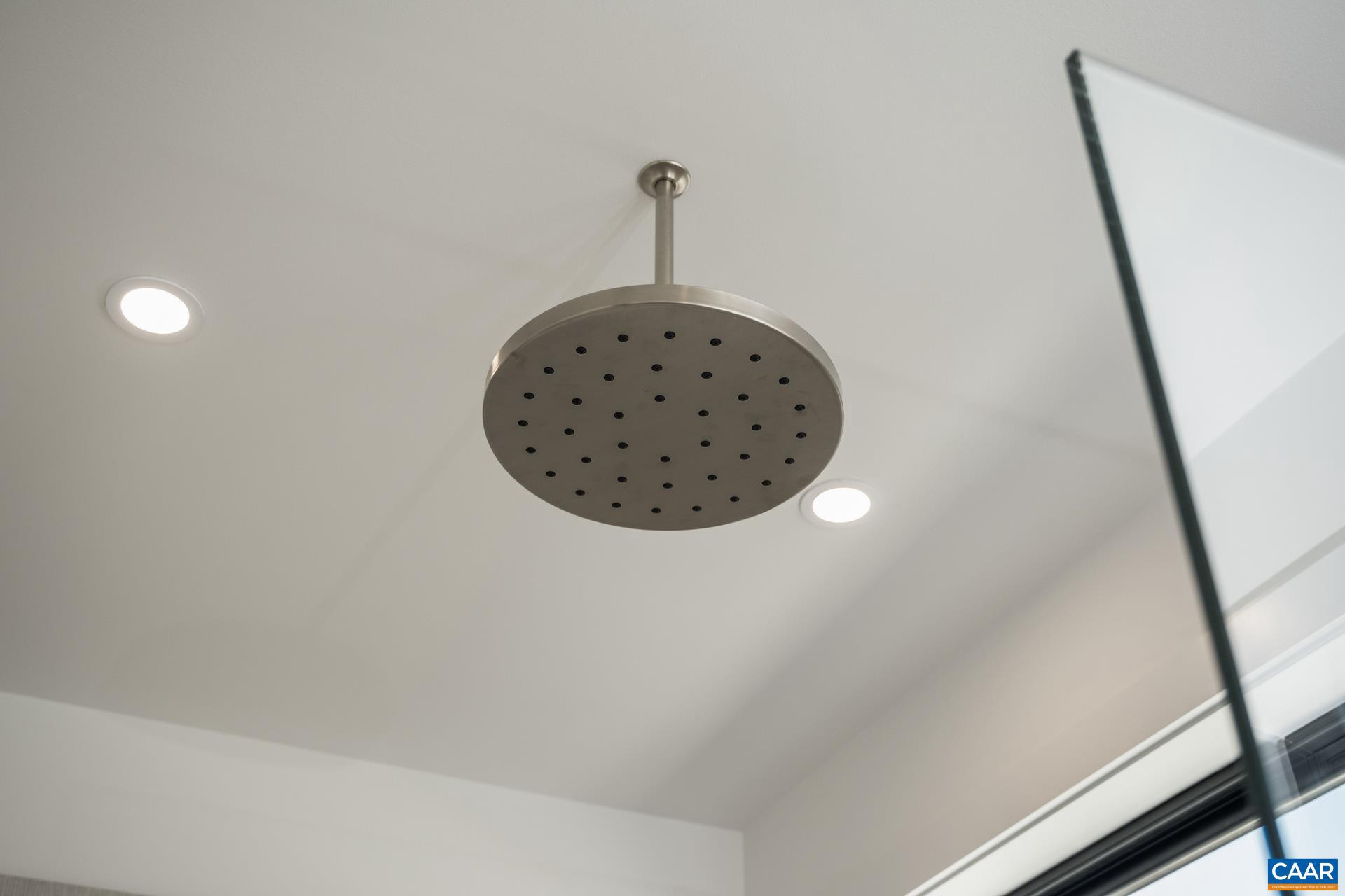 LOCHLYN HILL - Residential