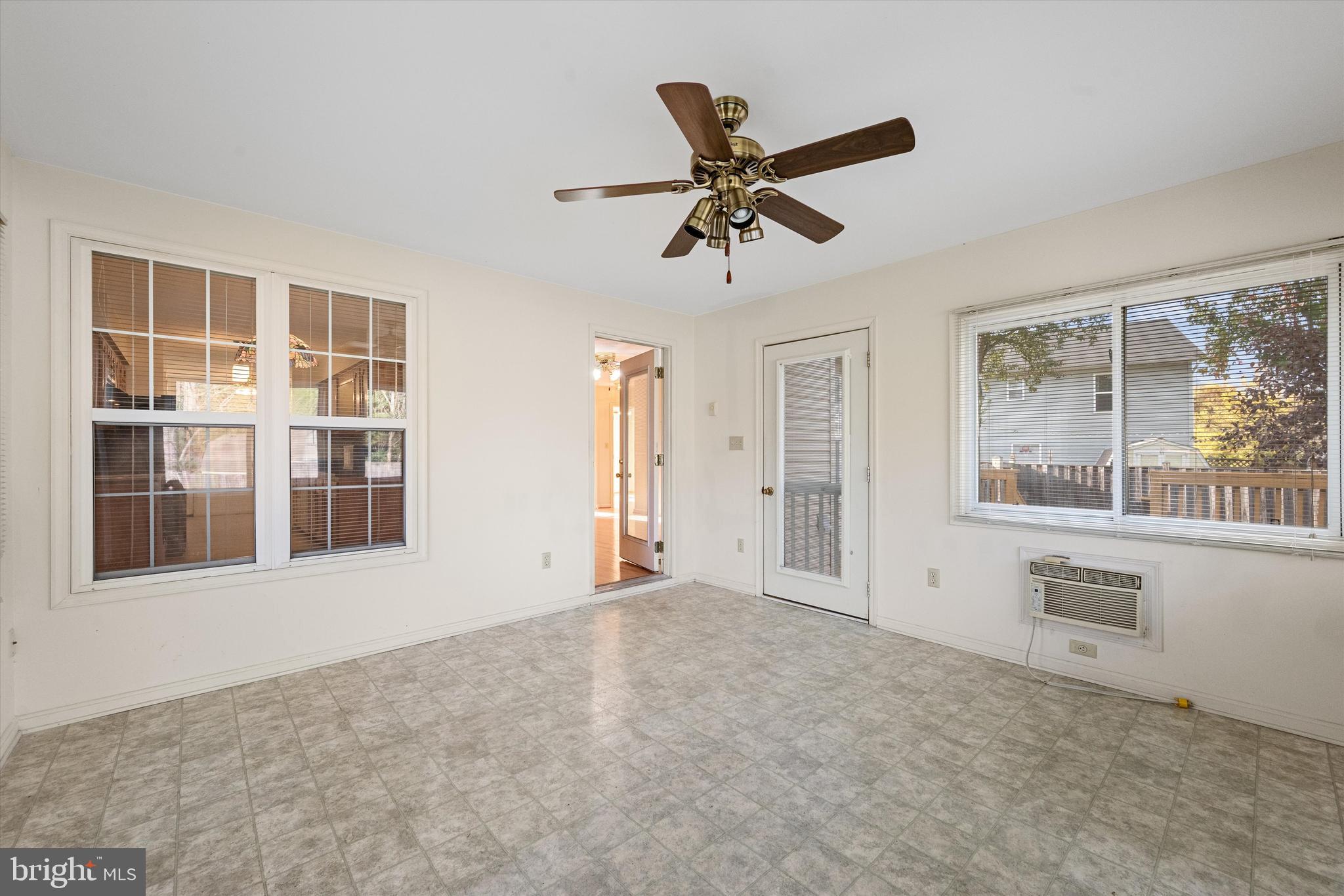 JEFFERSON VILLAGE - Residential