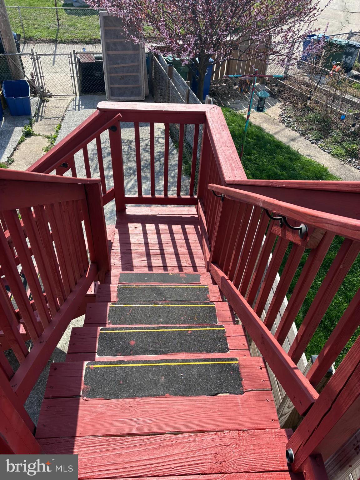 MEDFIELD - Residential