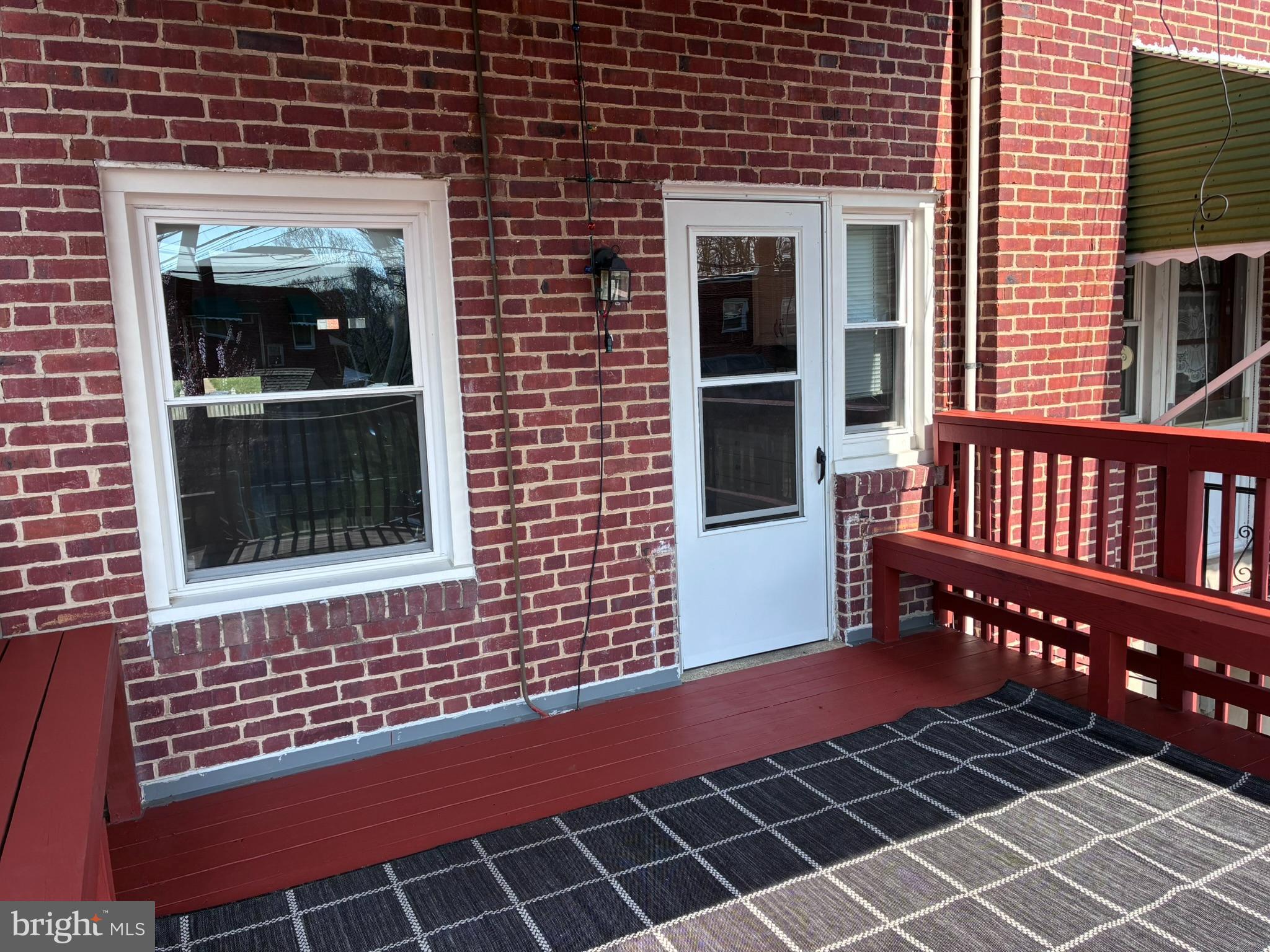 MEDFIELD - Residential