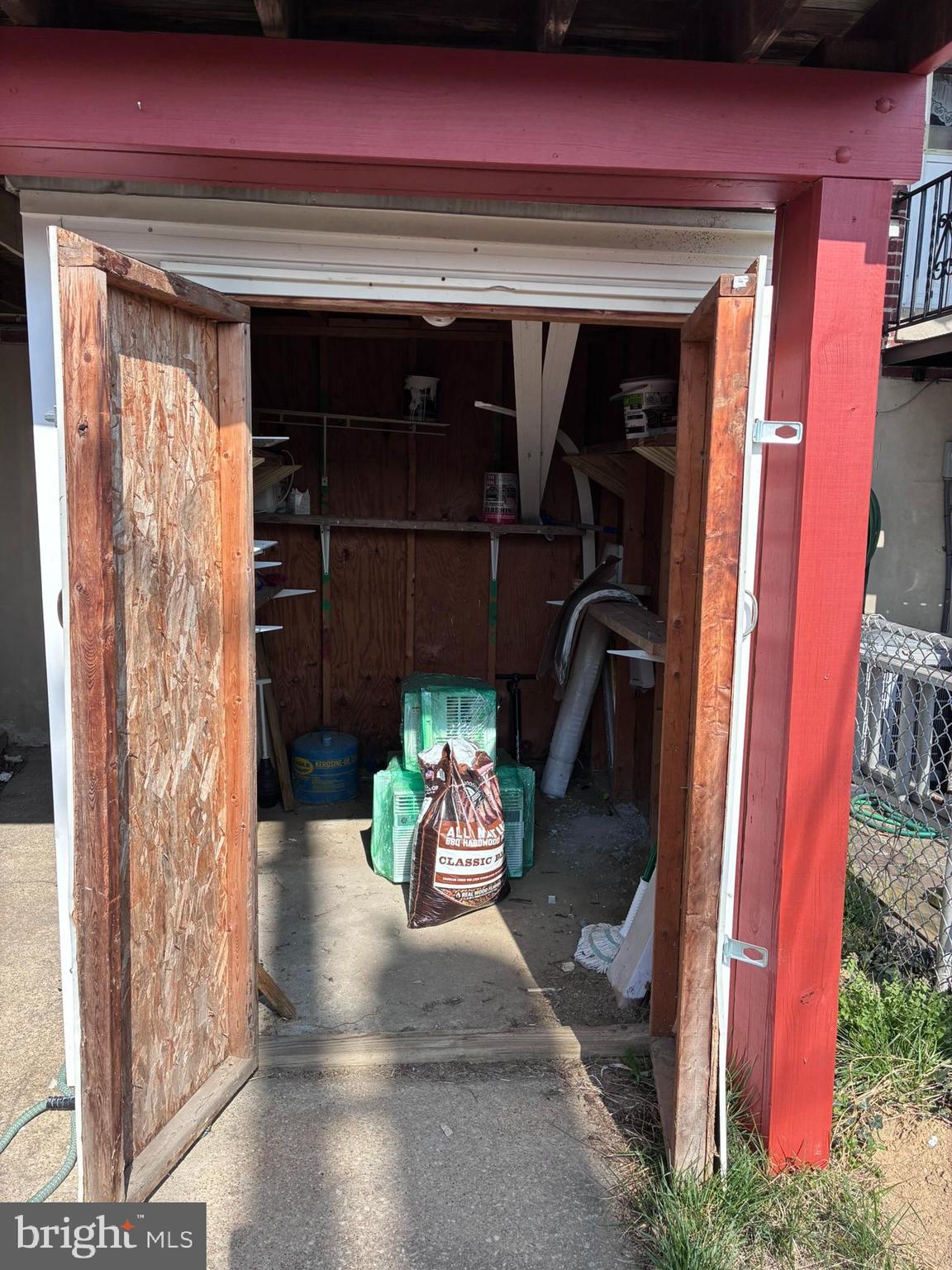 MEDFIELD - Residential