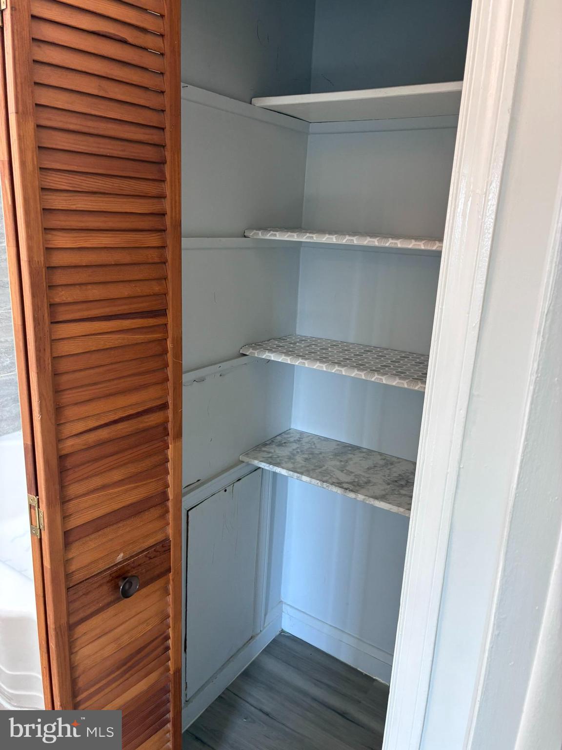 MEDFIELD - Residential