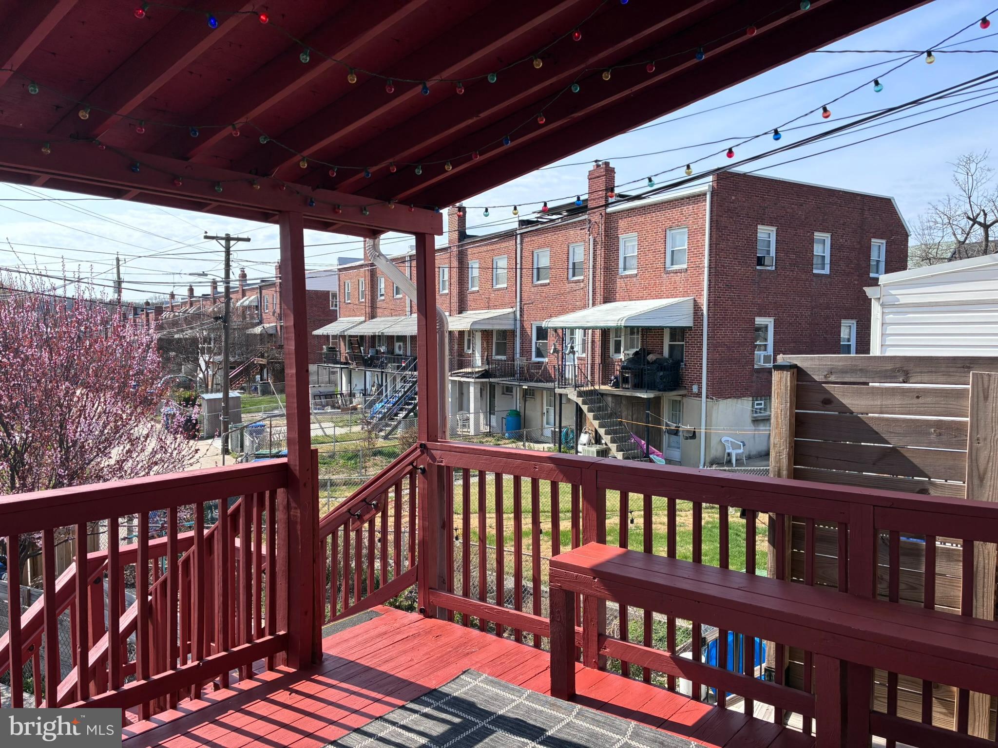 MEDFIELD - Residential