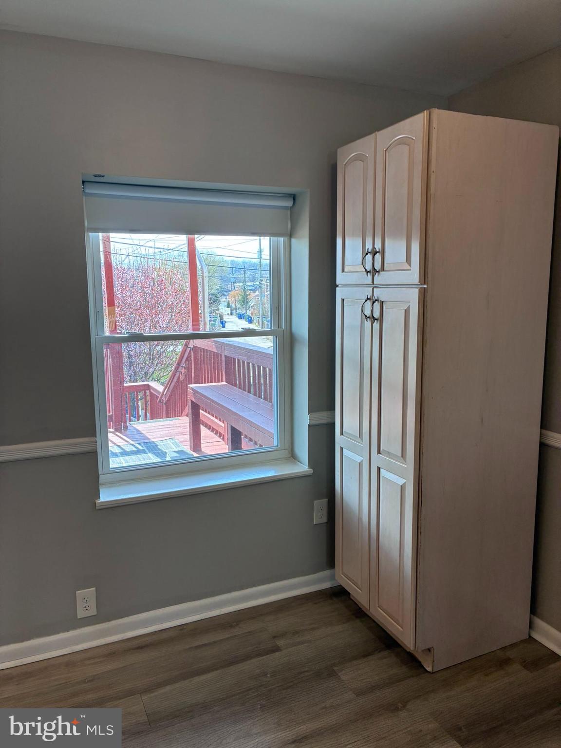 MEDFIELD - Residential