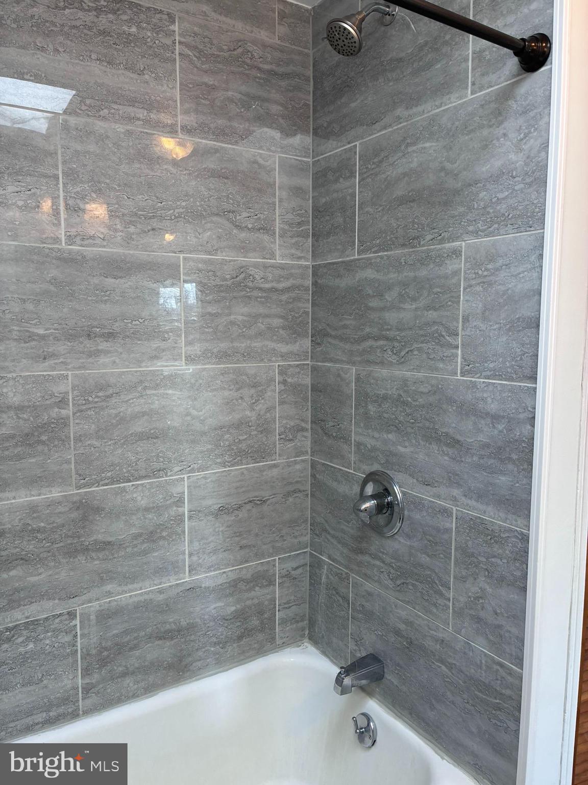 MEDFIELD - Residential