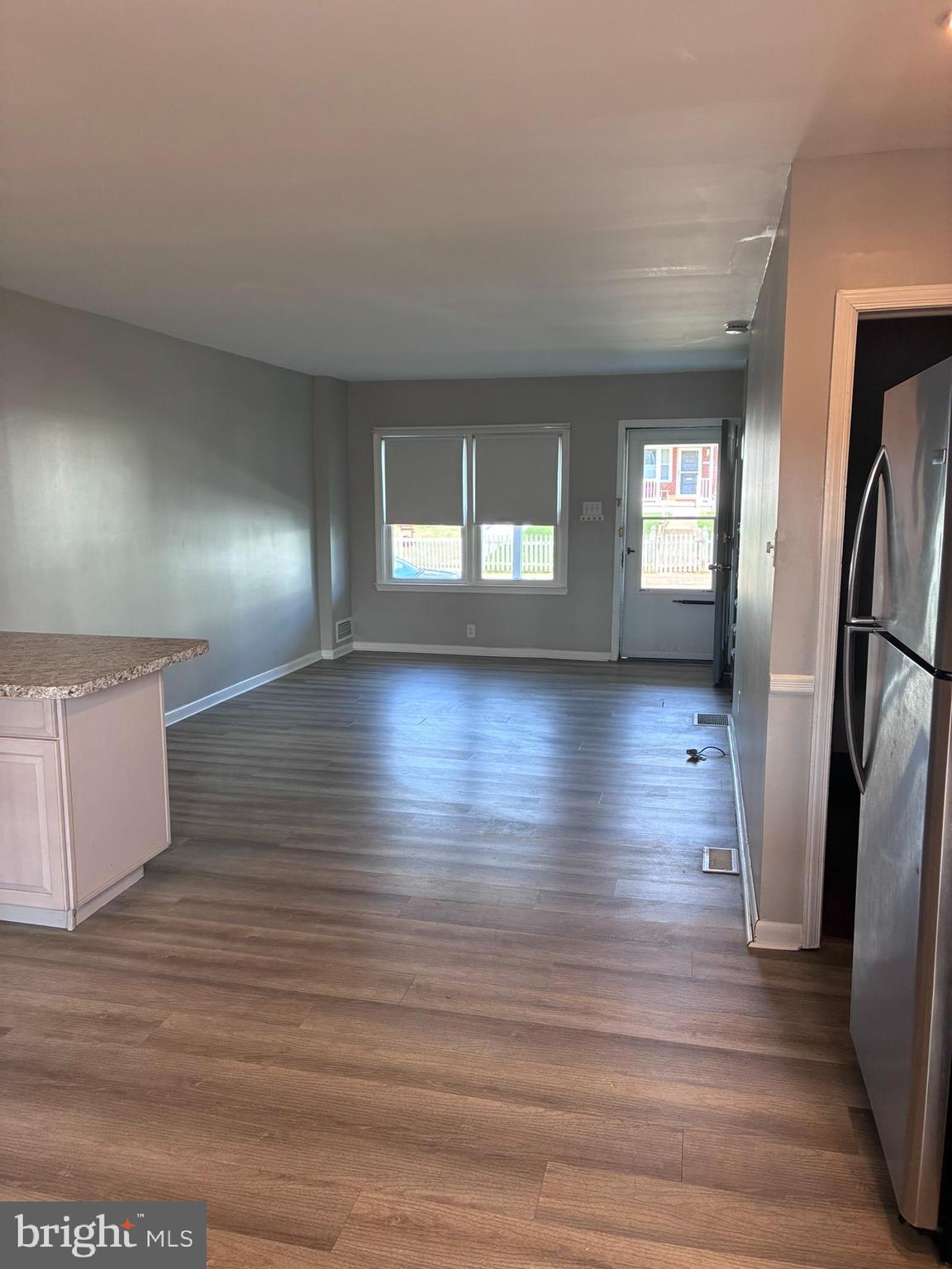 MEDFIELD - Residential