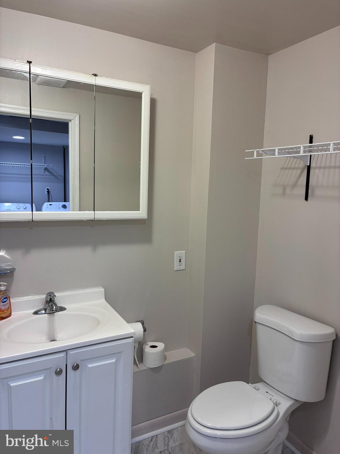 MEDFIELD - Residential