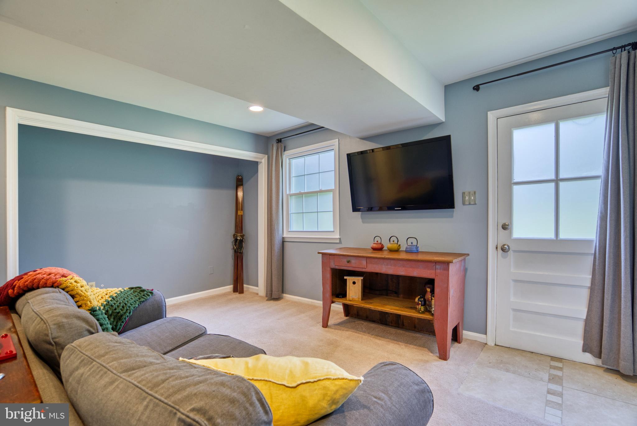 CLARKES LANDING - Residential Lease