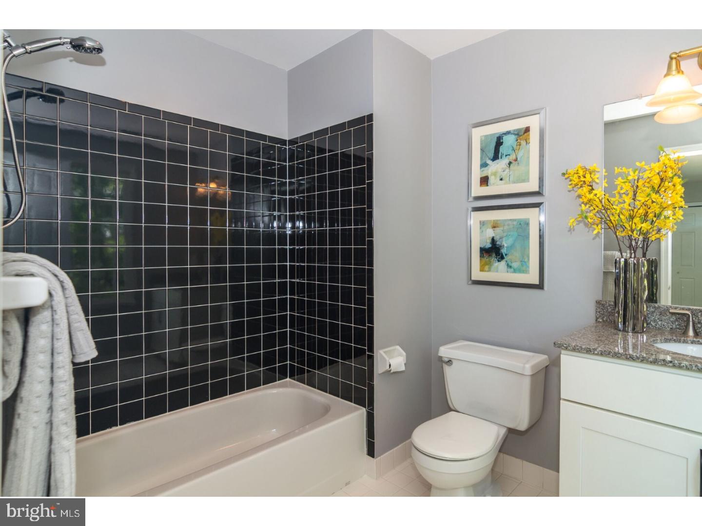 FIELDSTONE - Residential