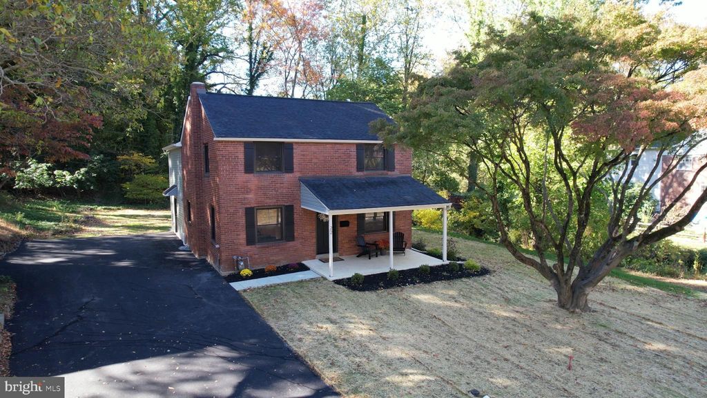 Photo of 22 Scenic Road, SPRINGFIELD, PA 19064 (MLS # PADE2102644)