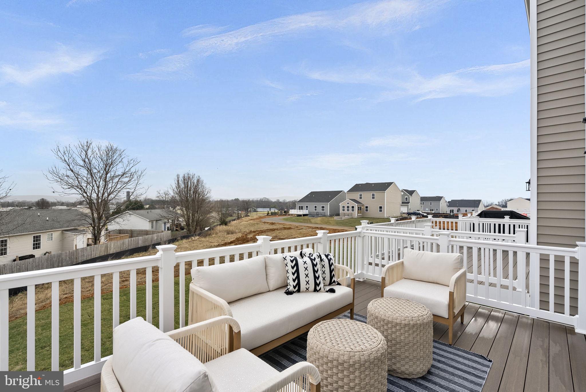 HUNTWELL WEST - Residential