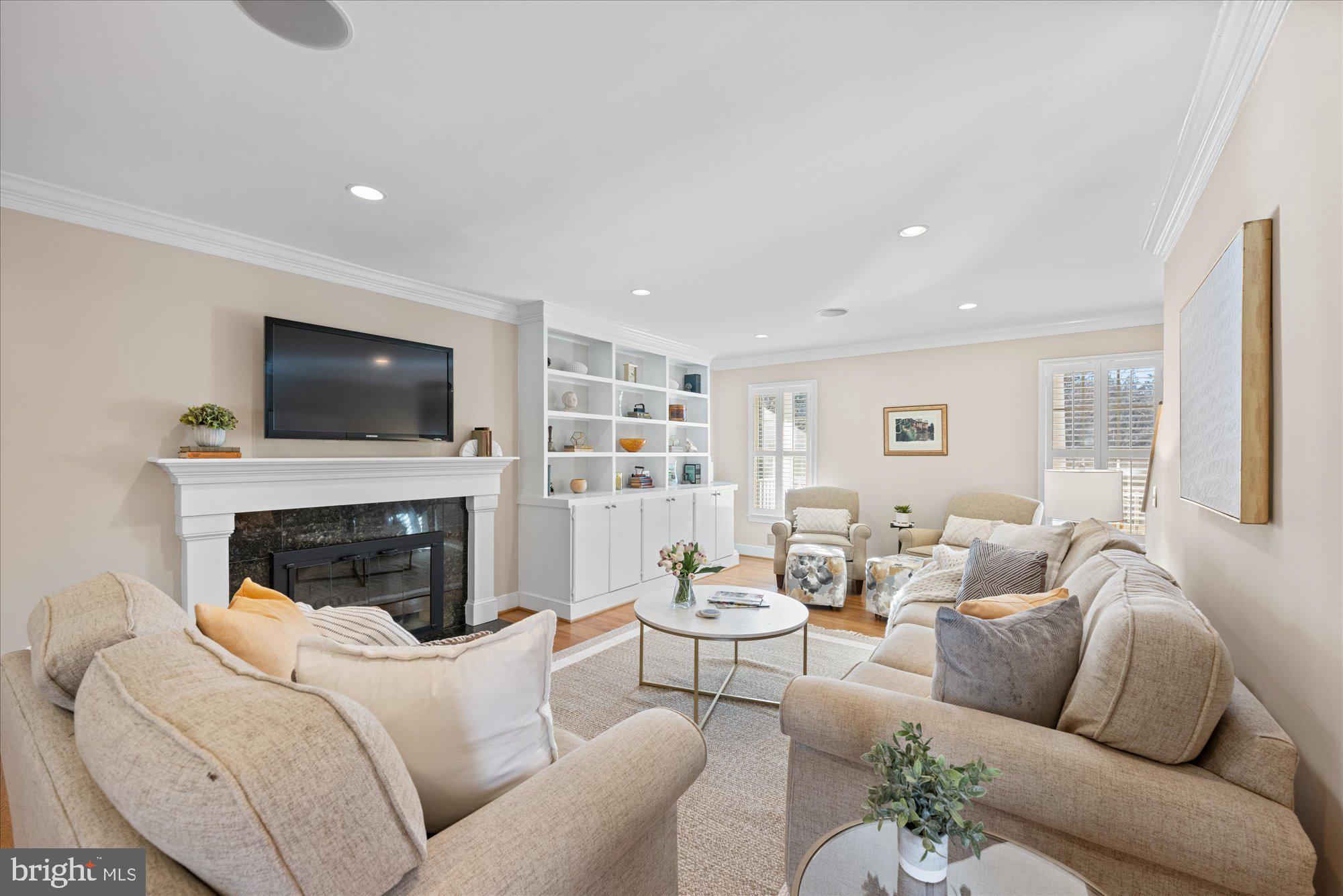 GLEN HILLS - Residential