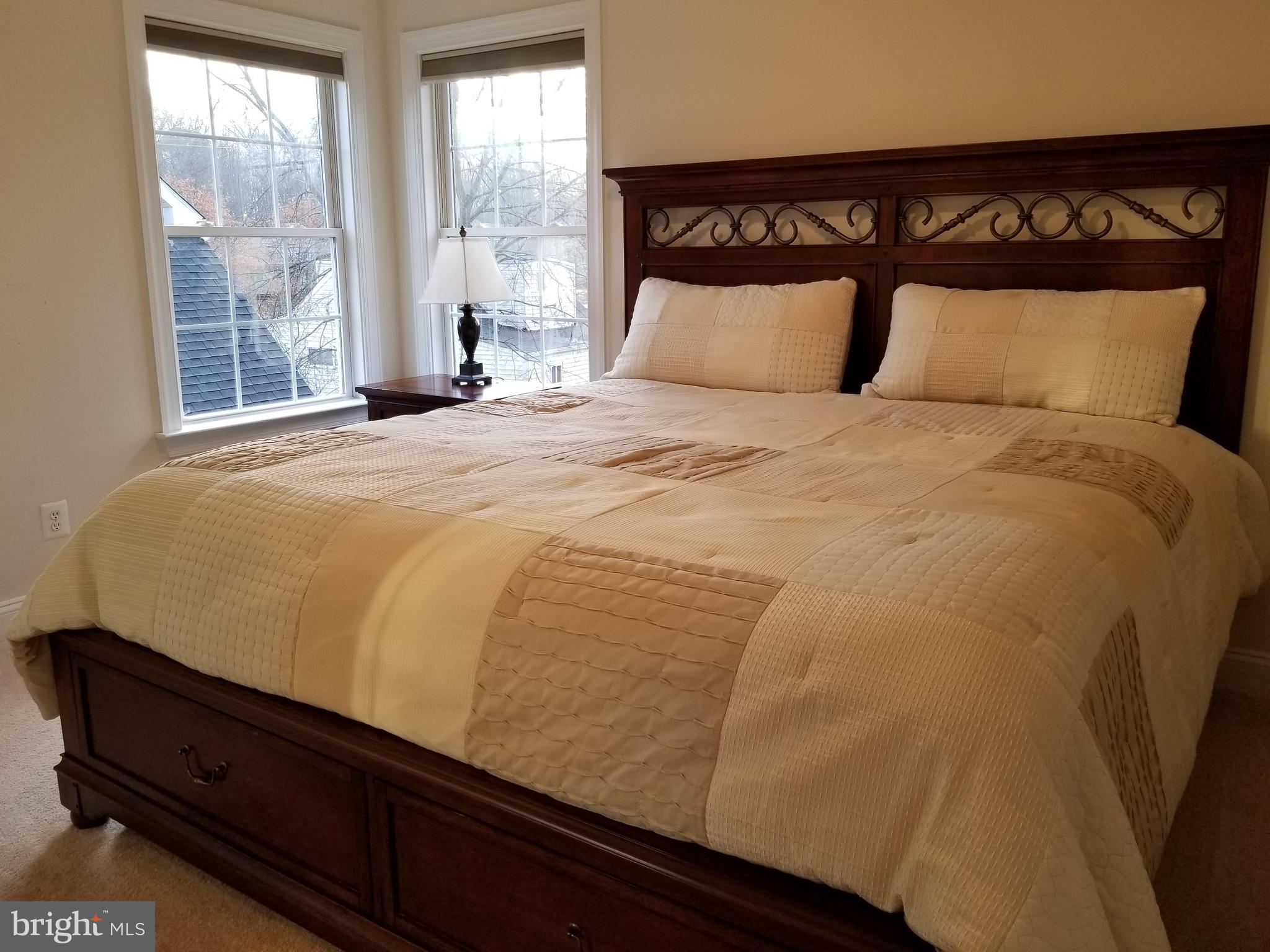 SHADY BROOK - Residential