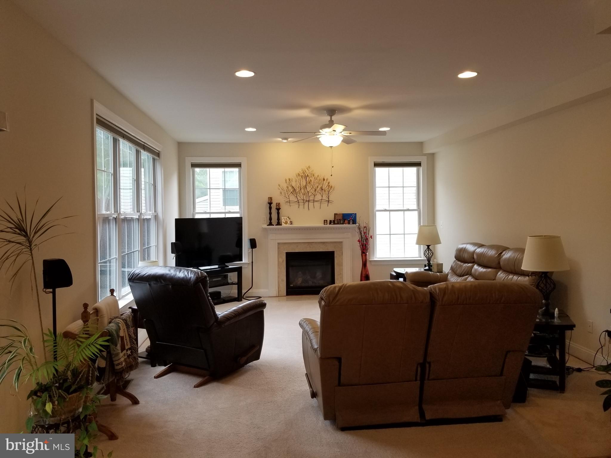 SHADY BROOK - Residential