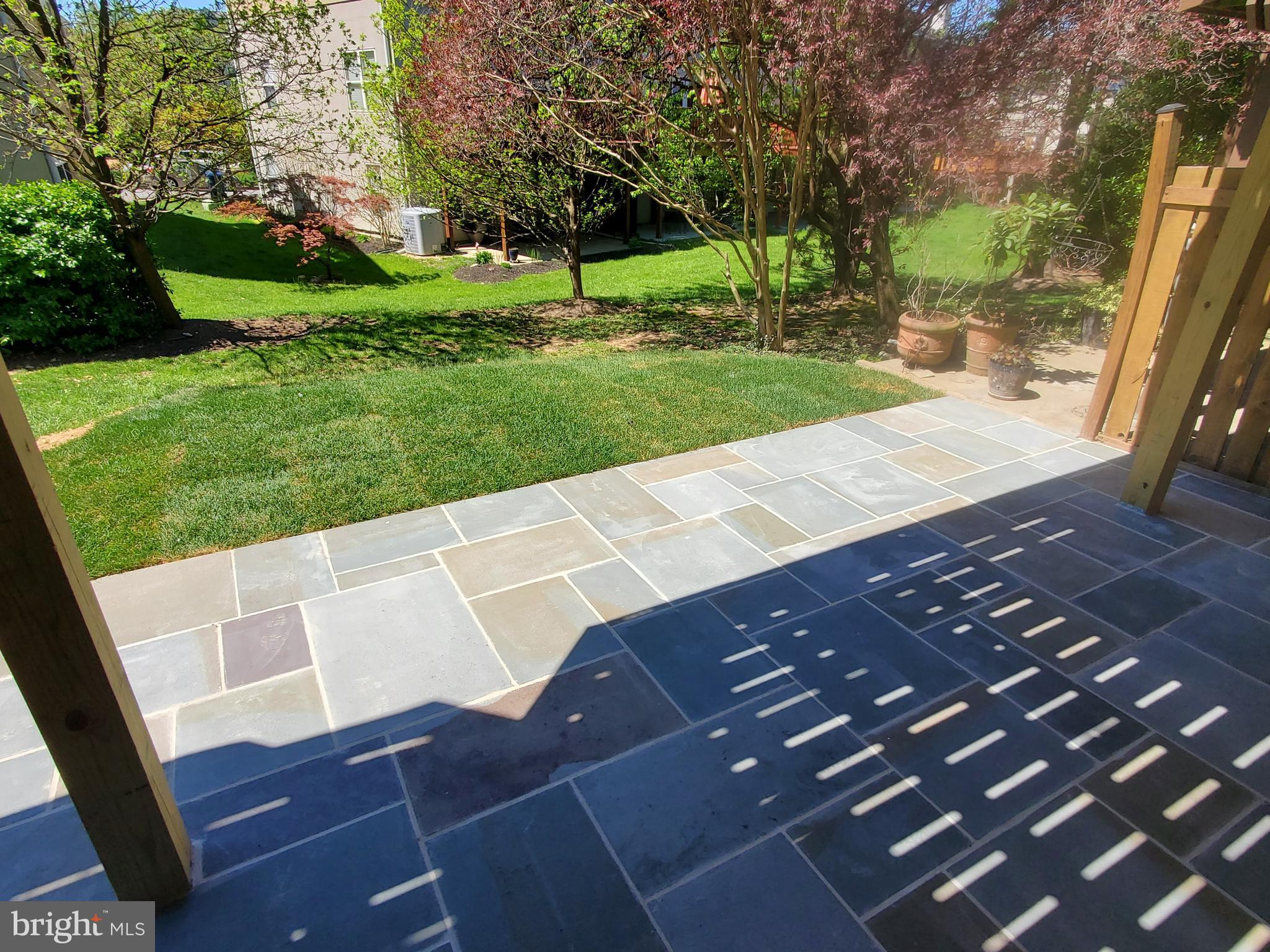 VILLAGES OF HOMELAND - Residential Lease