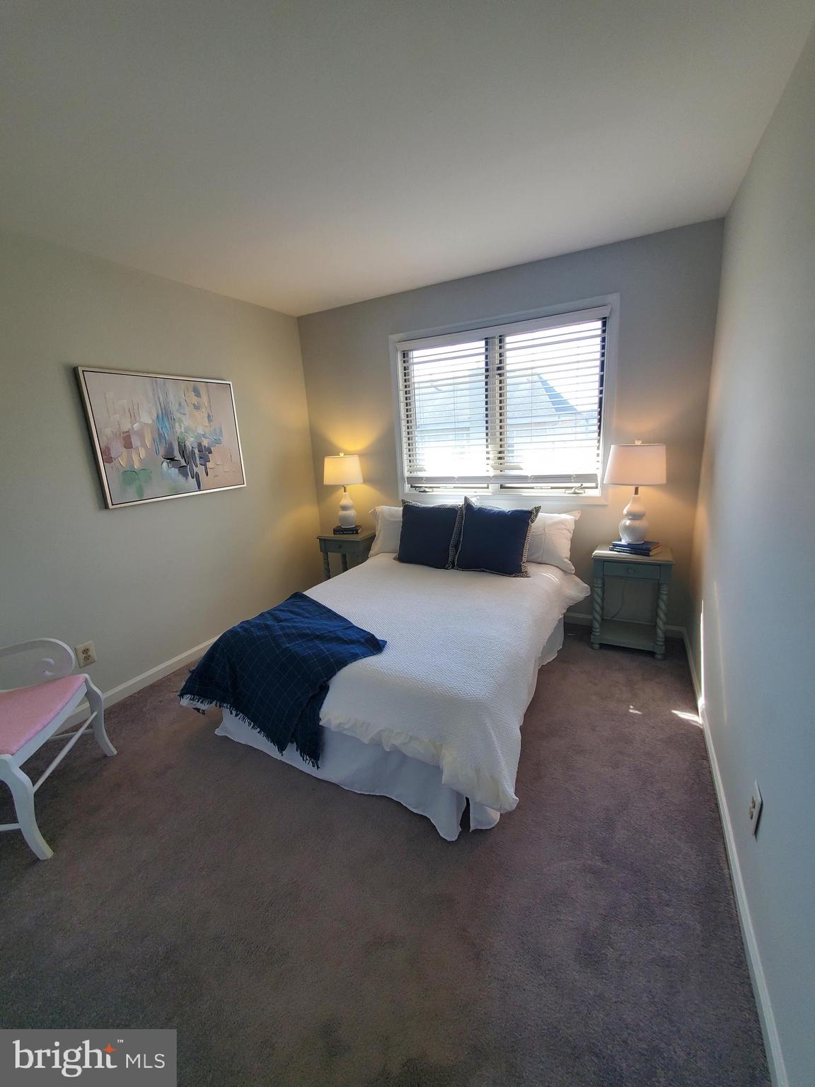 VILLAGES OF HOMELAND - Residential Lease