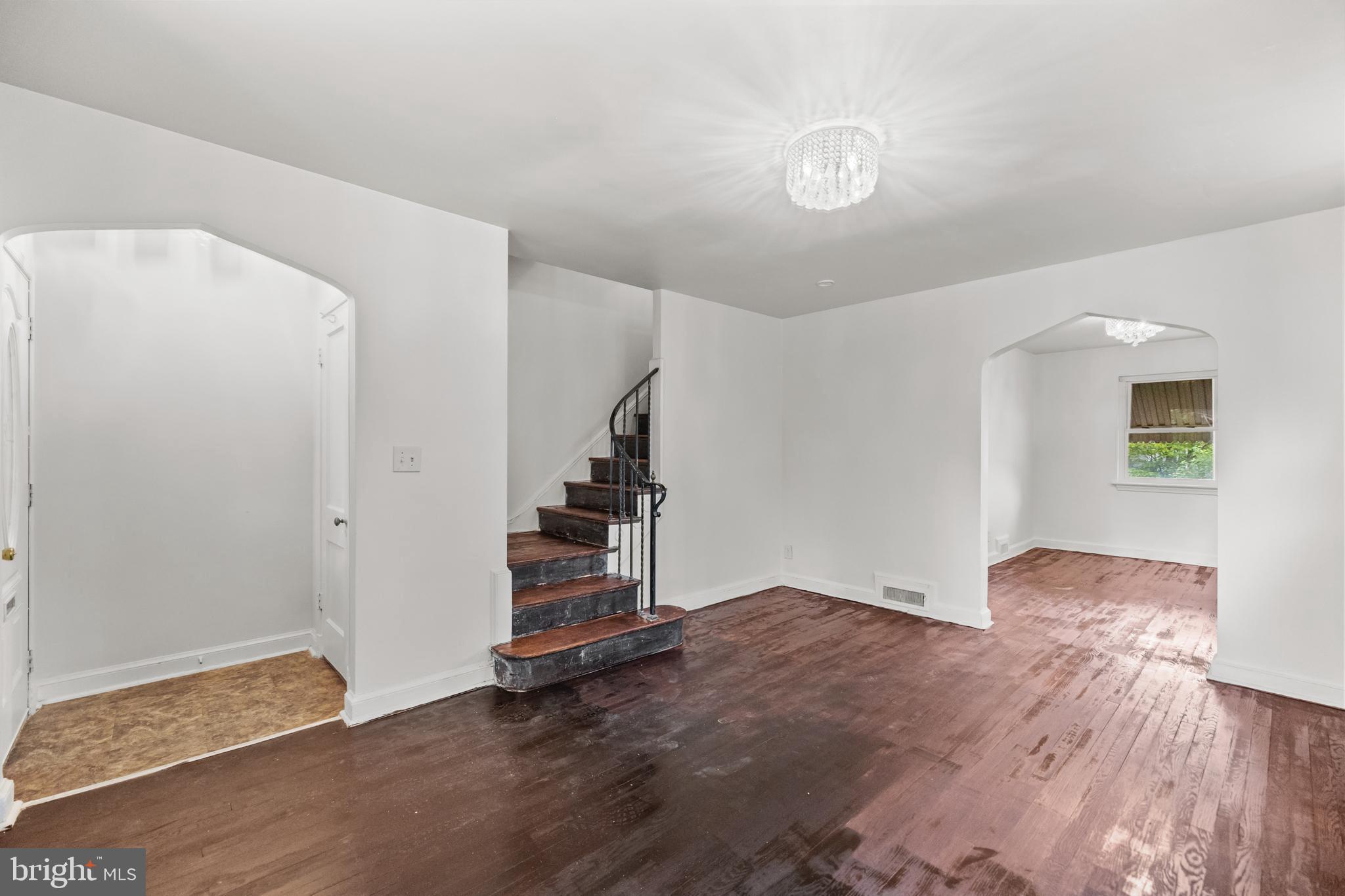 1119 BRANCH AVENUE SE