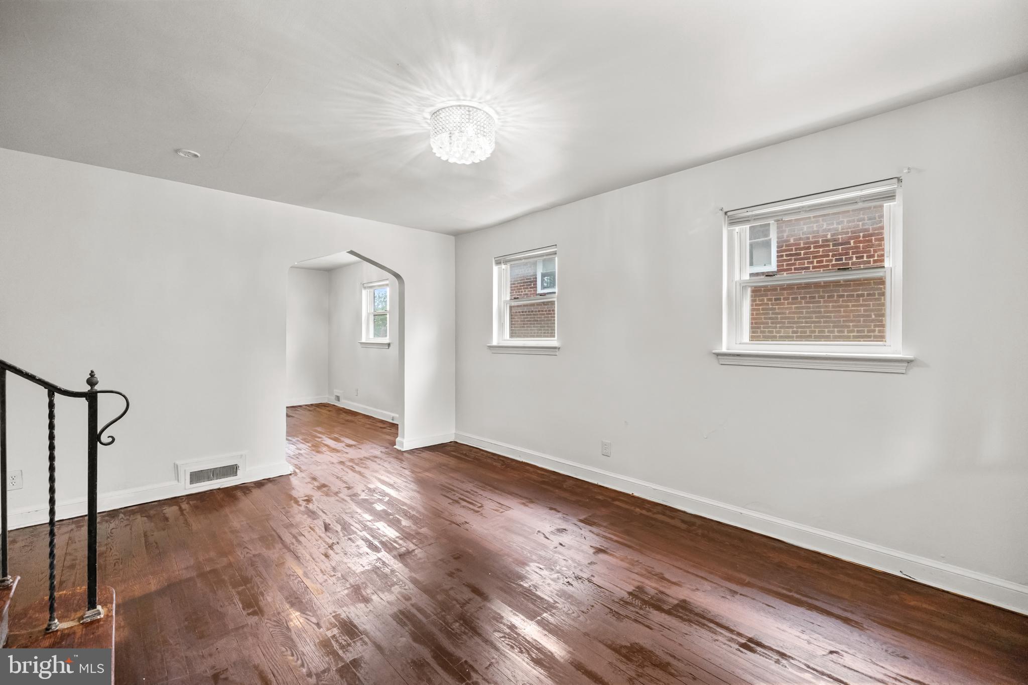 1119 BRANCH AVENUE SE